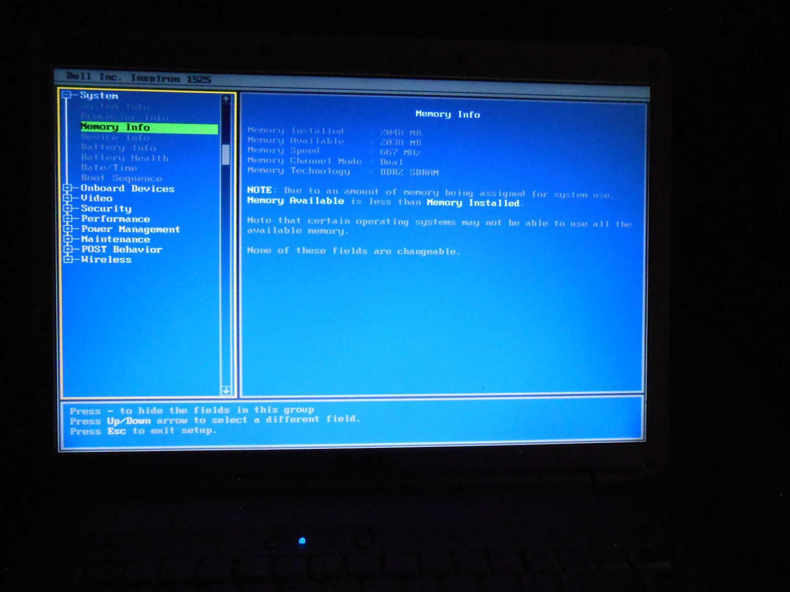 Pink Dell Inspiron 1525 15.4in. (320GB, Intel Core 2 , 2GHz,2GB) Notebook/Laptop