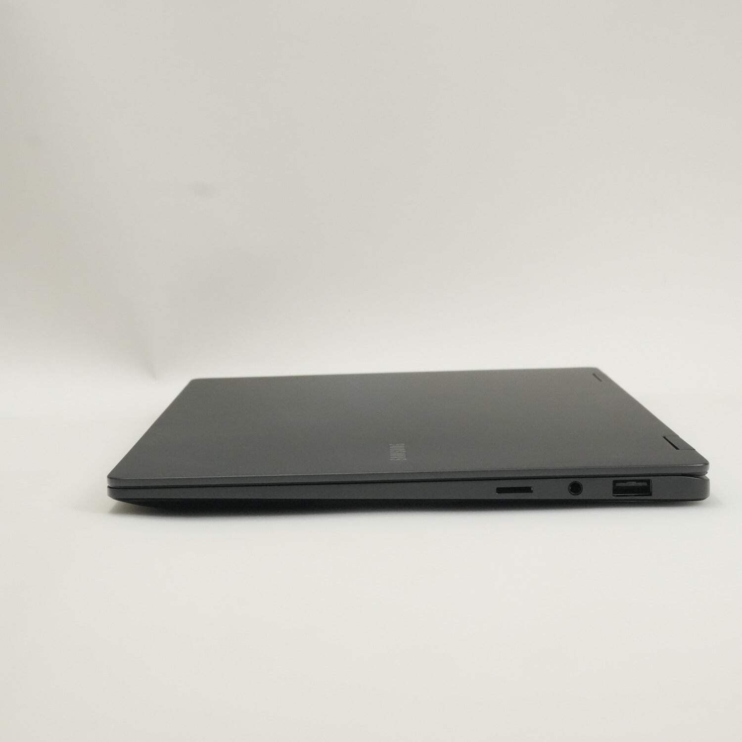Samsung Galaxy Book3 Pro NP730QFG 13.3″ Core i7-1360P 2.2GHz 16GB RAM 2TB SSD