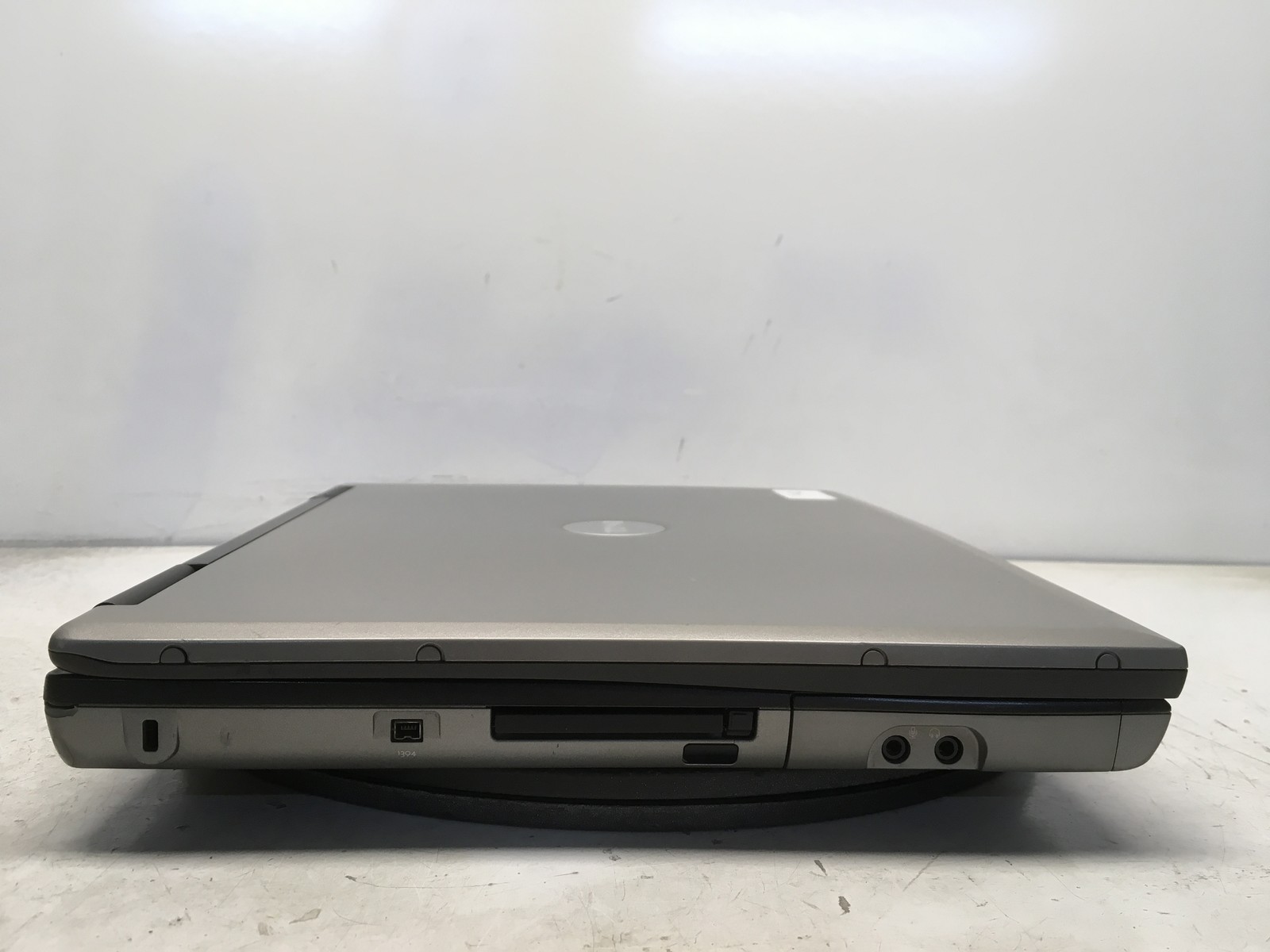 Dell Latitude D520 Intel Core 2 Duo 06F2 1.66GHz 2 GB NO HDD No Batt