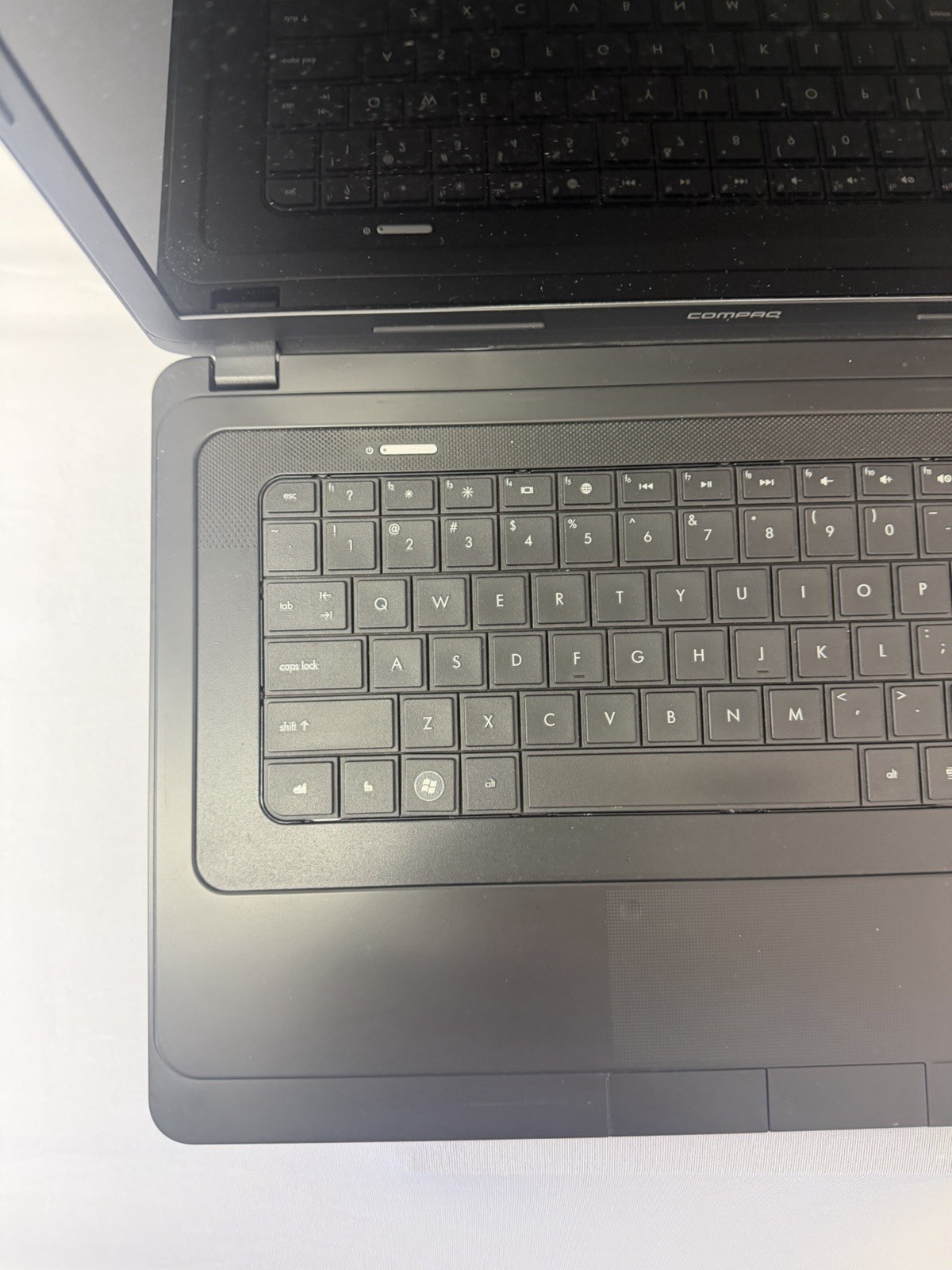 Compaq Presario CQ57 Laptop – Good Screen – AMD E-300 – Good Screen -Read Desc