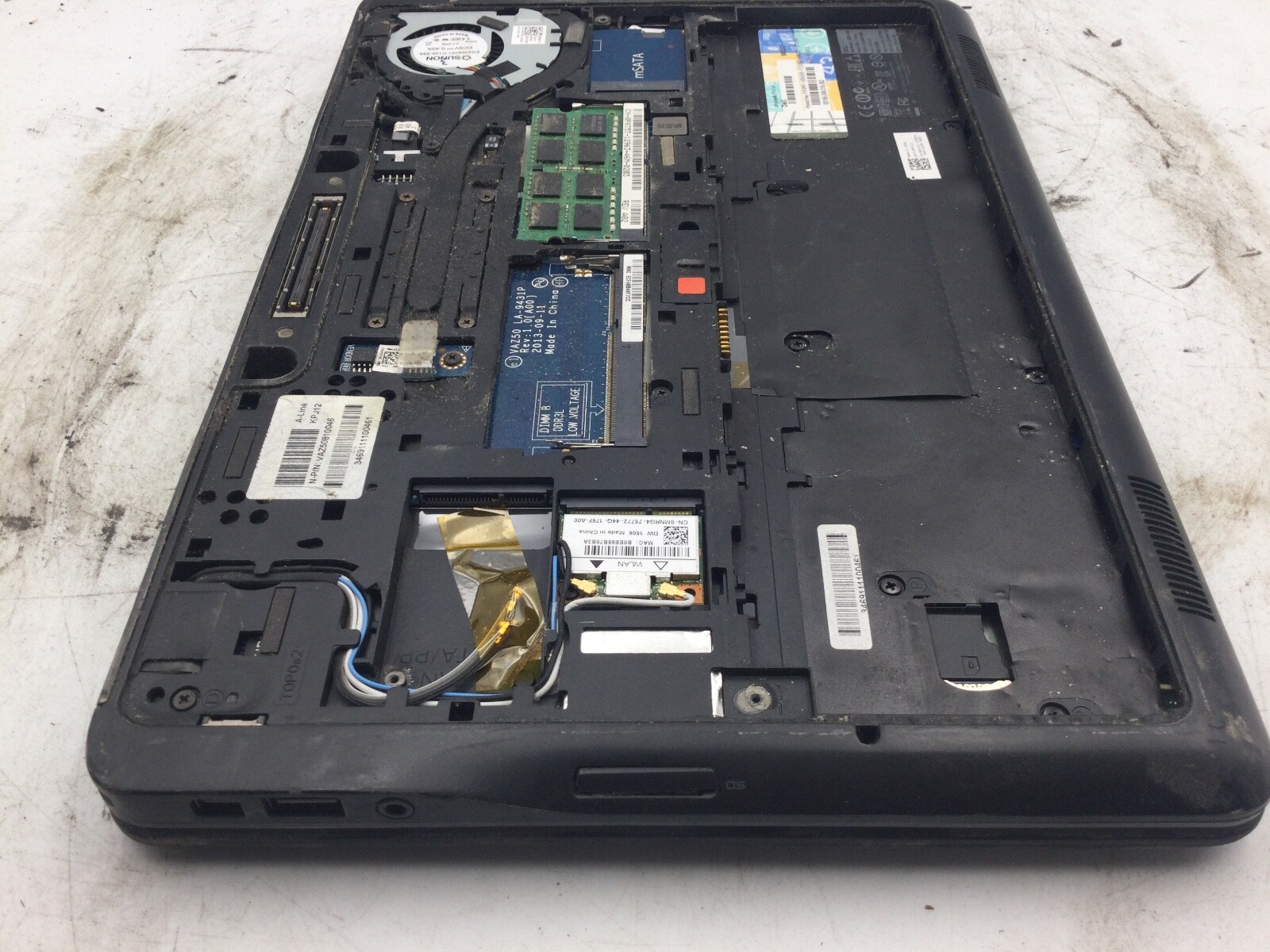 DELL LATITUDE E7240 – FOR PARTS – MISSING COMPONENTS – INTEL I5 – READ DESC – BB
