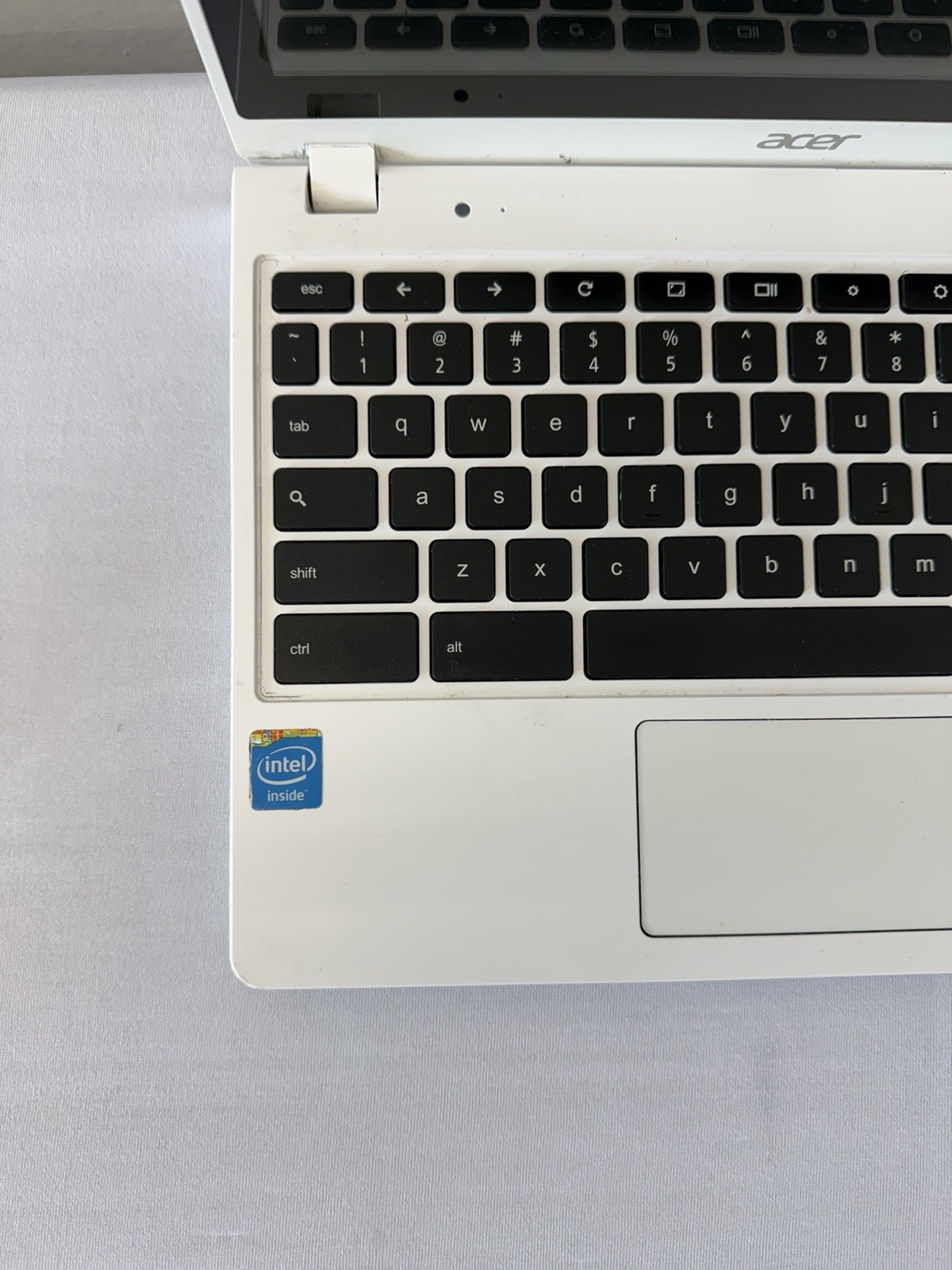Acer Chromebook C720P-2600 Laptop – Intel Celeron 2955U – RAM 2GB – Read Descrip
