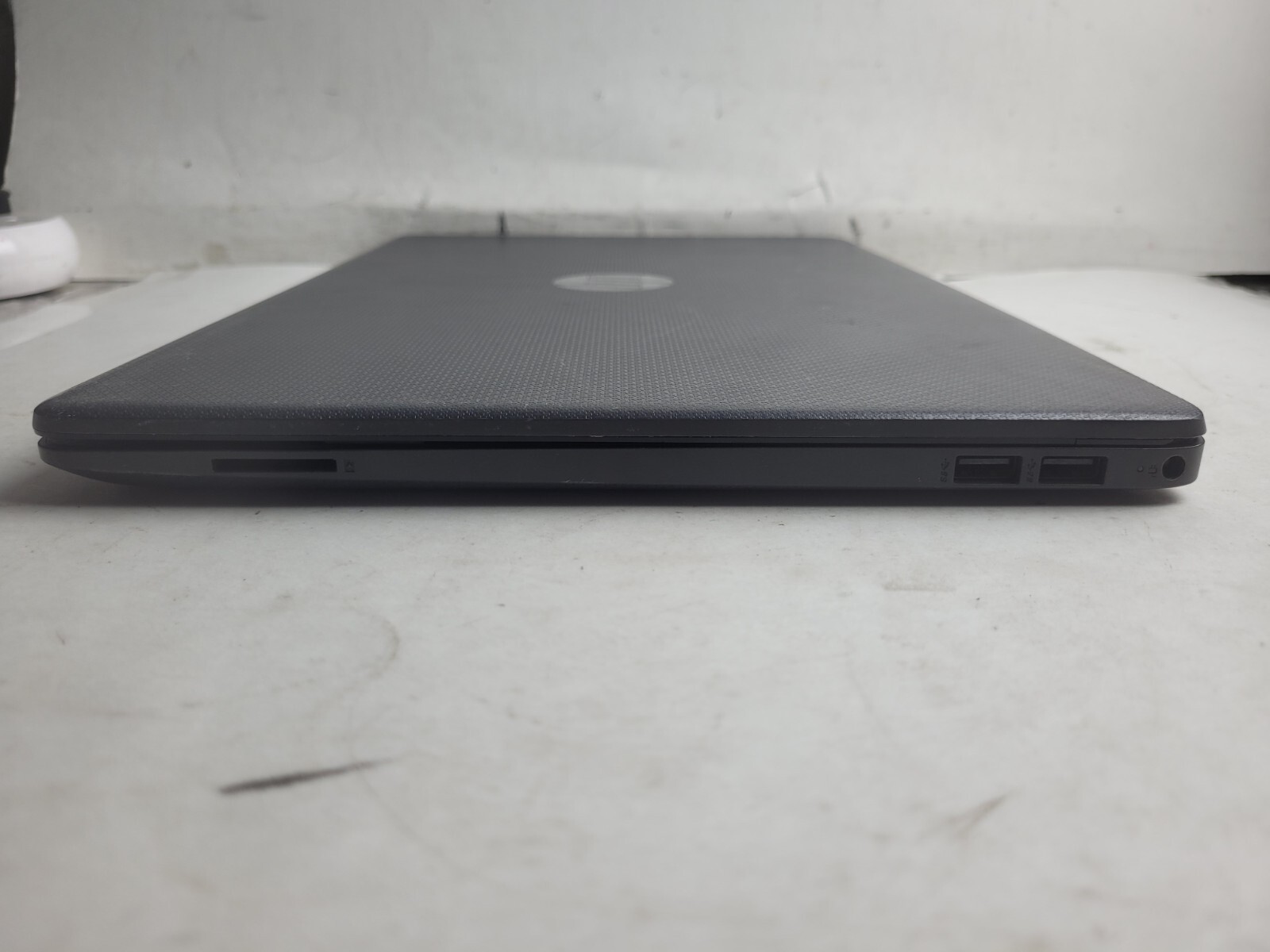 HP 255 G8 w/AMD Ryzen 3 3250U, 4GB RAM, 15″ Laptop for Parts #2377