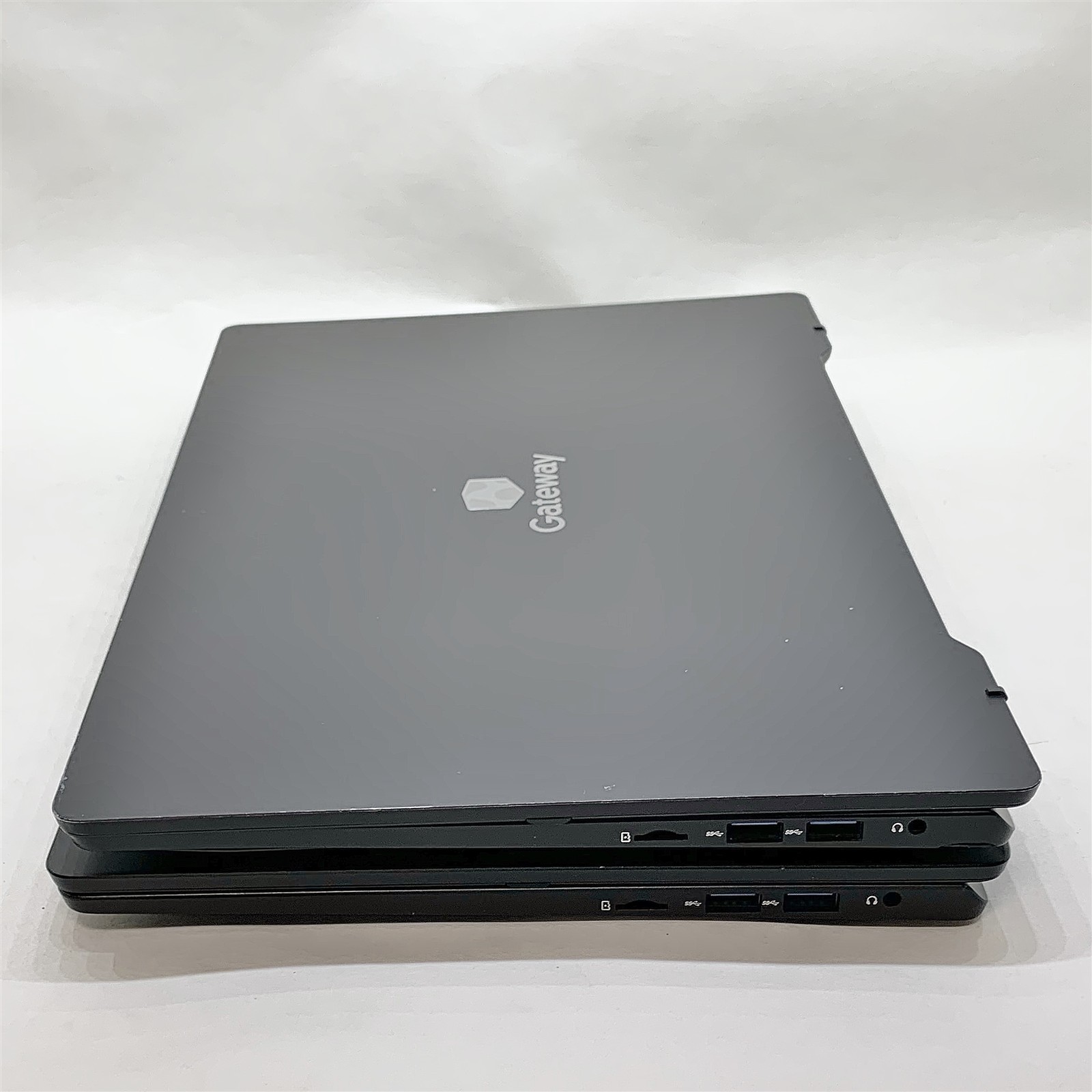 Gateway GWTC51427-BK Laptop Intel Core i5 12th Gen. 14″ Touch NO HDD Lot 2 Parts