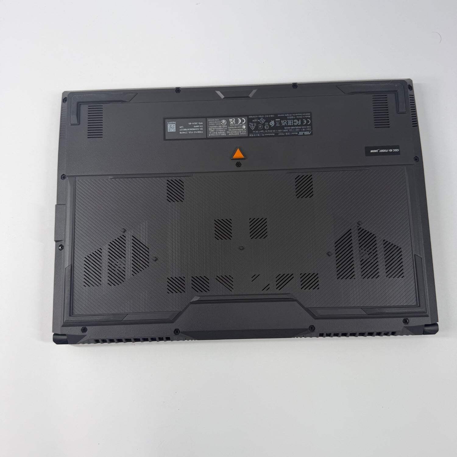 Asus TUF F15 FX507Z 15.6″ i7-13620H 4.9GHz 16GB RAM 1TB SSD GeForce RTX 4070