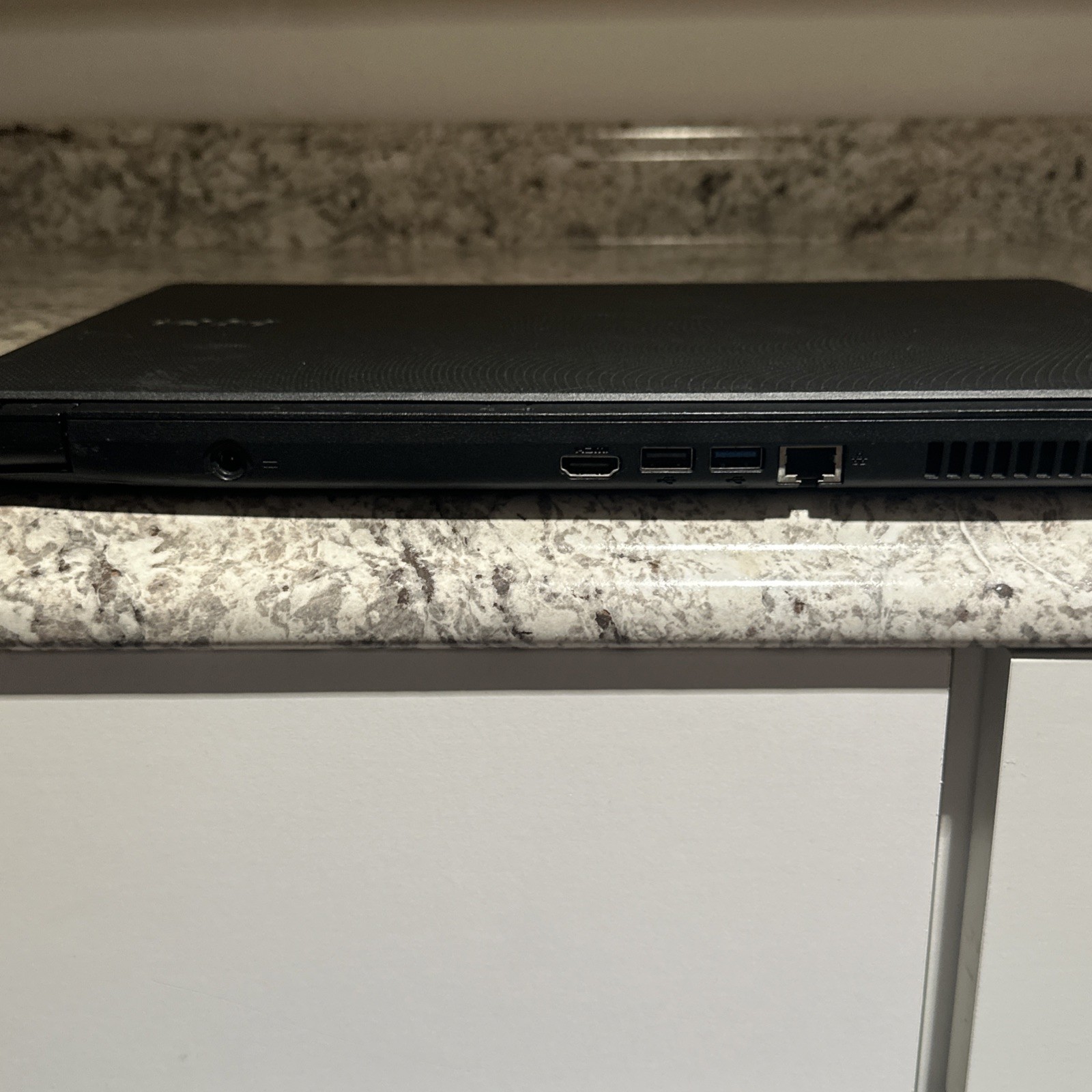 Acer Aspire ES1-533 15.6 Laptop Celeron N3350 4GB 500GB HD Windows 10