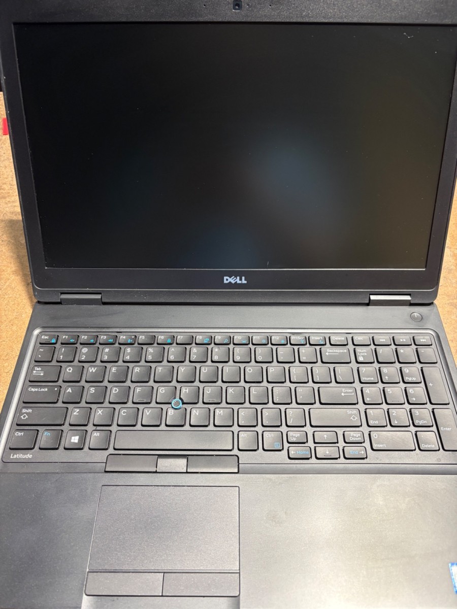 Dell Latitude 5580 15.6″ i5-7200U 8GB RAM 275GB SSD No Charger/OS