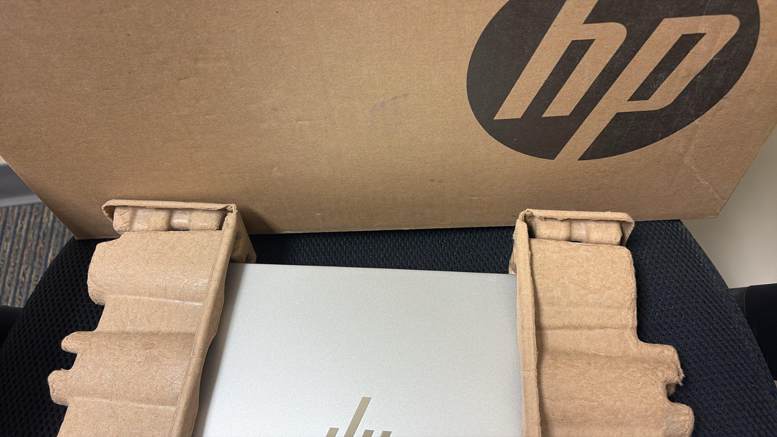 HP Elitebook 840 G10 14″ i7-1360P 16GB RAM 512GB NVMe