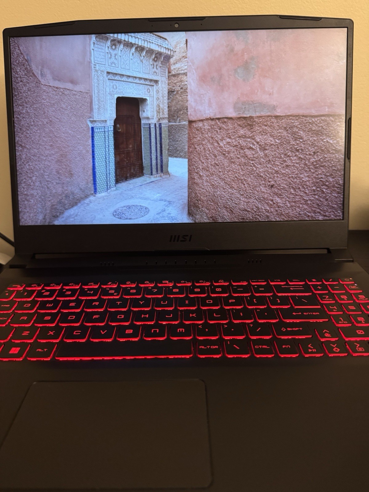 MSI Katana GF66 11UD Intel i7-11800H 16GB RAM 932GB SSD 15.6″ Windows 10