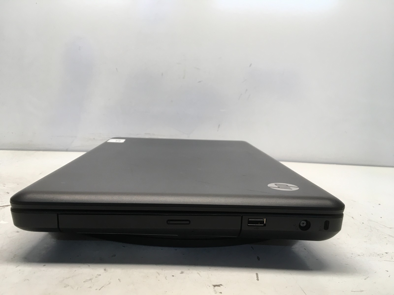 HP G56-129WM Intel Celeron 900 2.2GHz 3 GB NO HDD No Batt