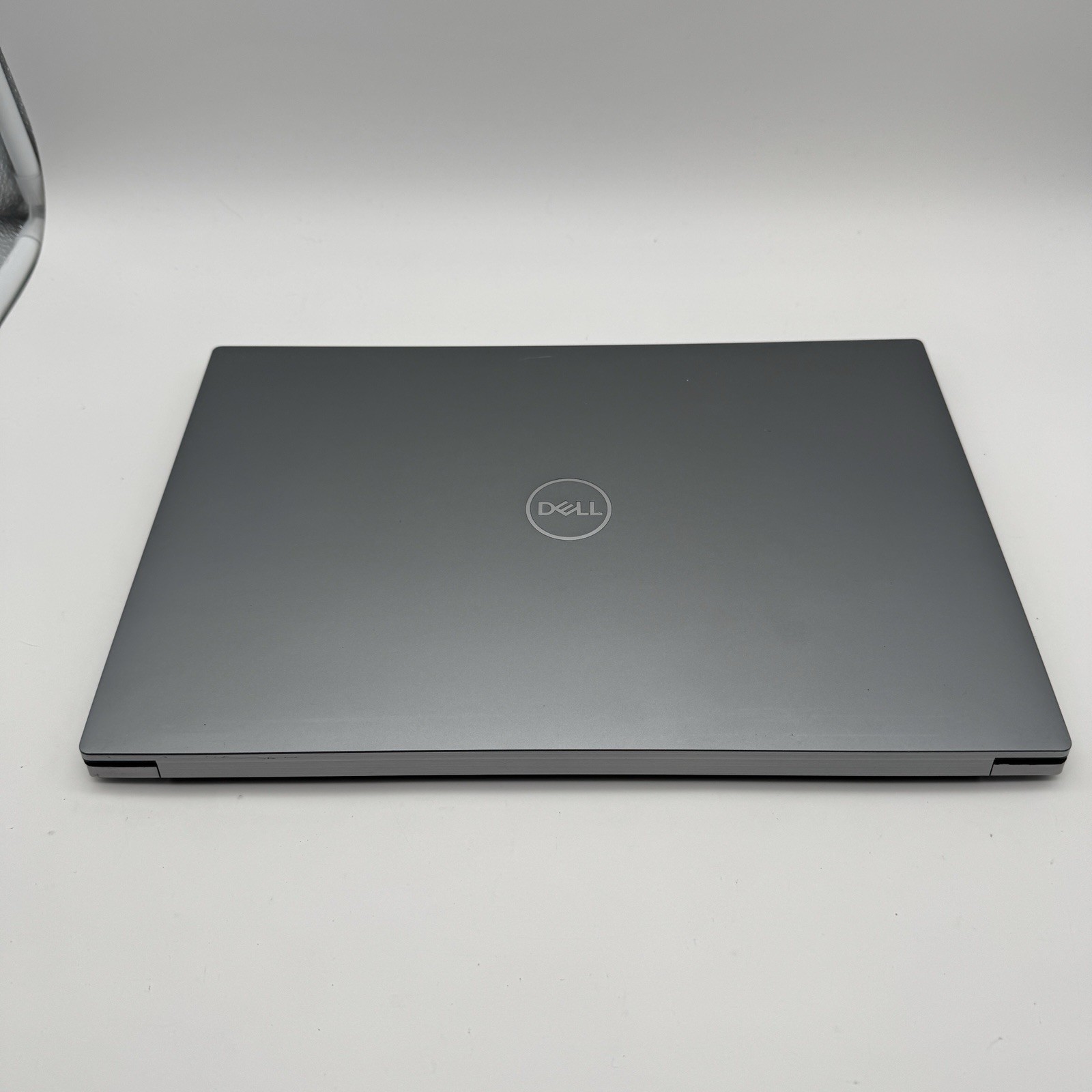 Dell Precision 5560 15.6″ FHD+ | i7-11800H 2.30GHz | Quadro T1200 | No RAM/SSD