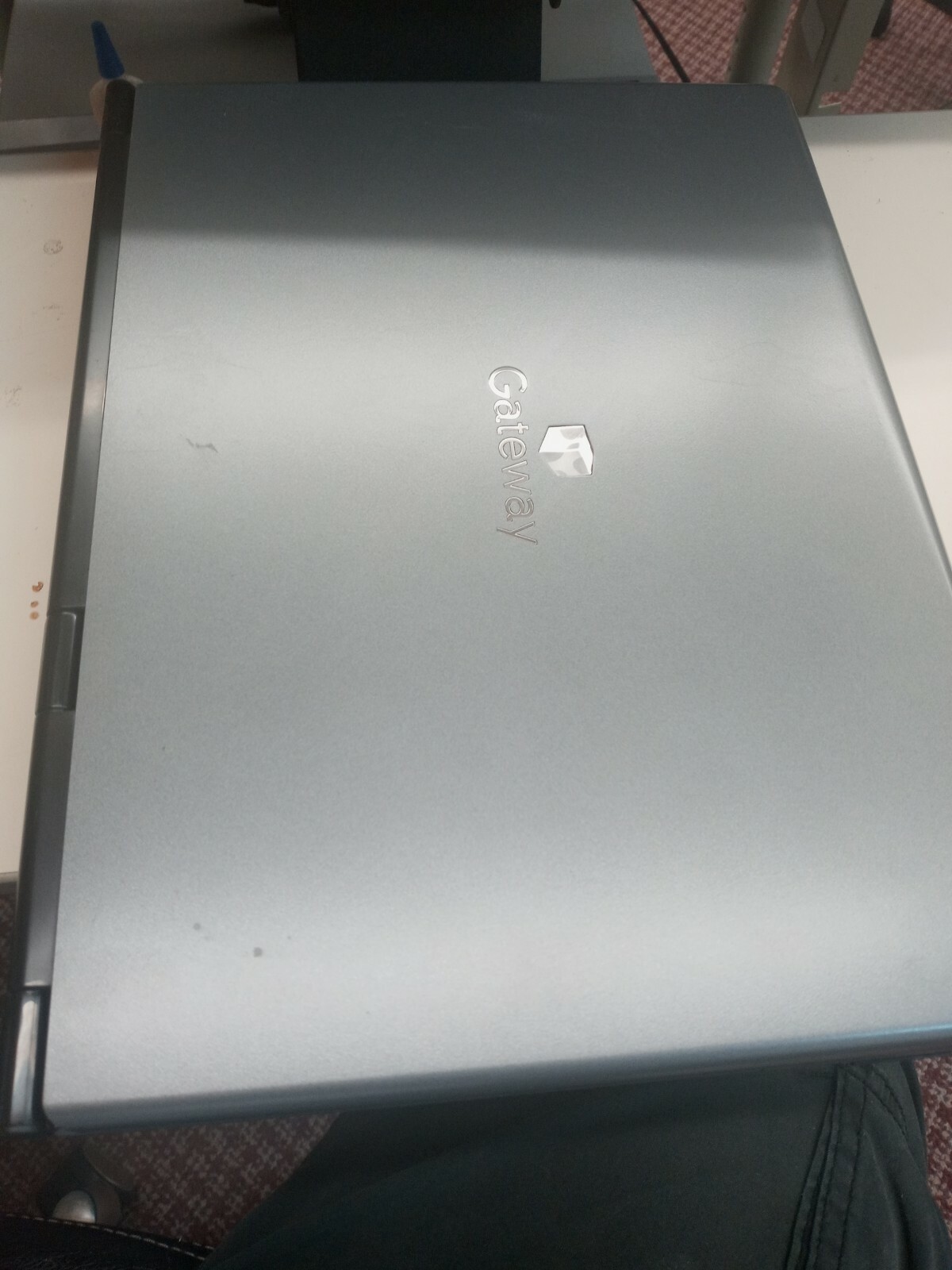 598 – Gateway W350A Laptop FOR PARTS / AS-IS
