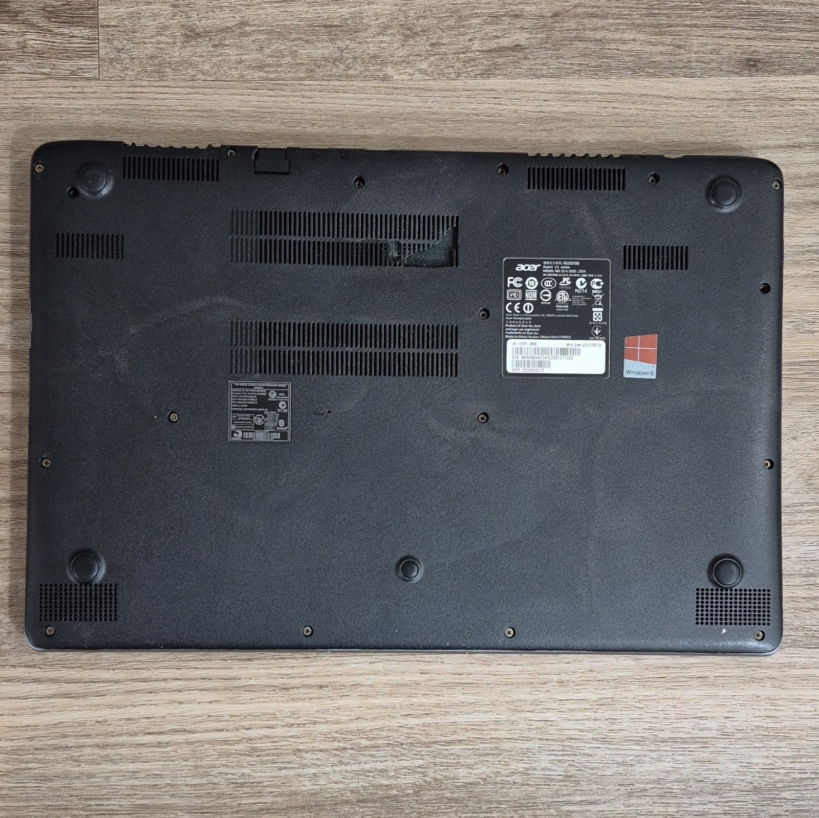 Acer Aspire V5-572P-6858 15.6″ Touchscreen Laptop | Core i5 4GB RAM | 500GB HDD