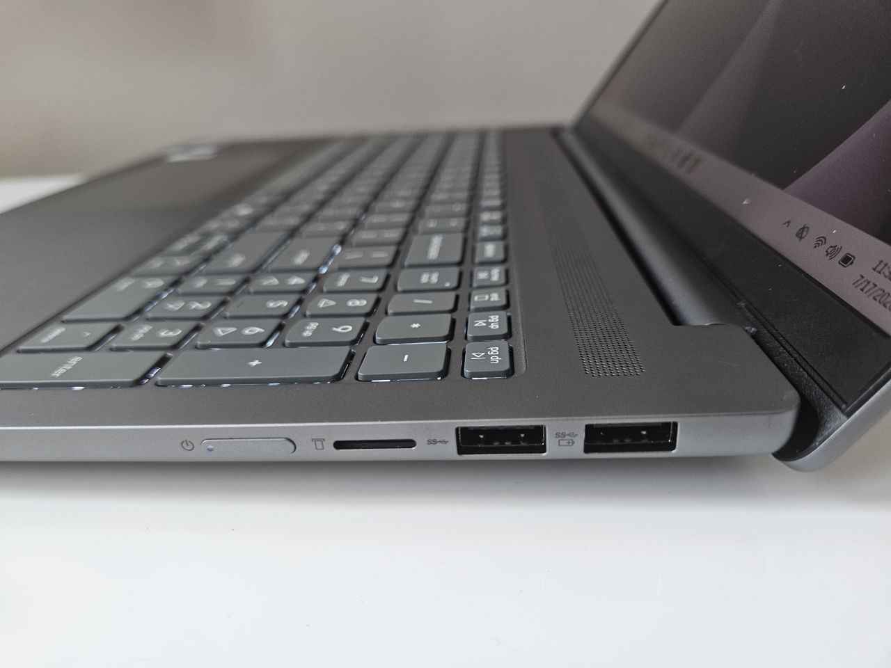 Slim 5 16IRH10R 16-inch Ultra 5 210H 16Gb RAM 512Gb NVME Win 11 Pro Warranty