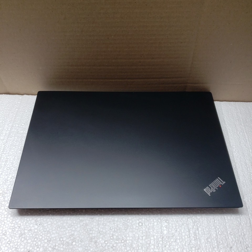 Lenovo ThinkPad E580 – 15.6″ HD, 2.5GHz i5, 8GB RAM, 256GB SSD, Windows 11
