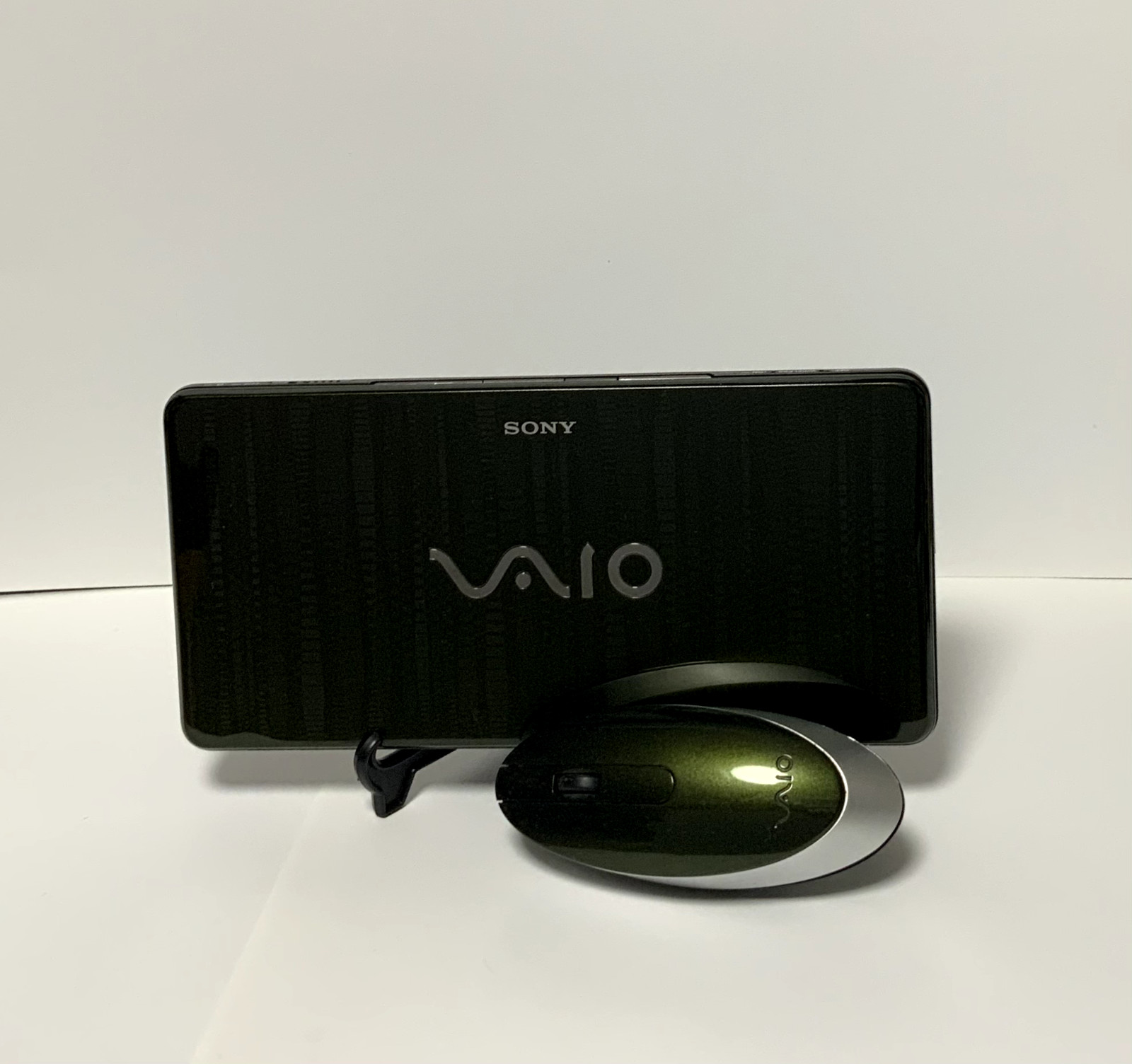SONY VAIO type P VGN-P91HS Pocket Style PC Layered Peridot Intel Z550 2GHz 2GB