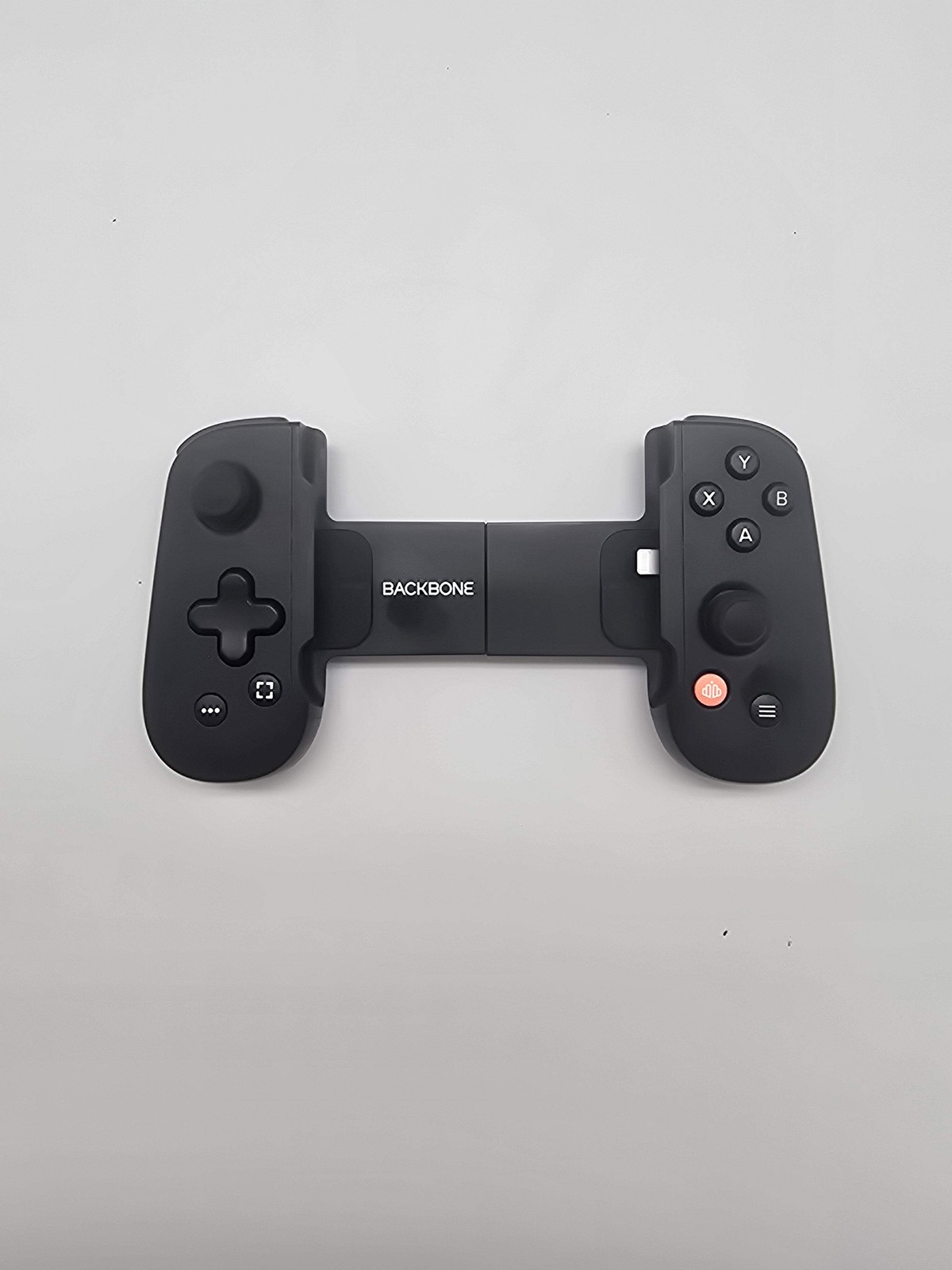 Backbone One Lightning (1st Gen) BB-02-B-R Black Game Controller – USED