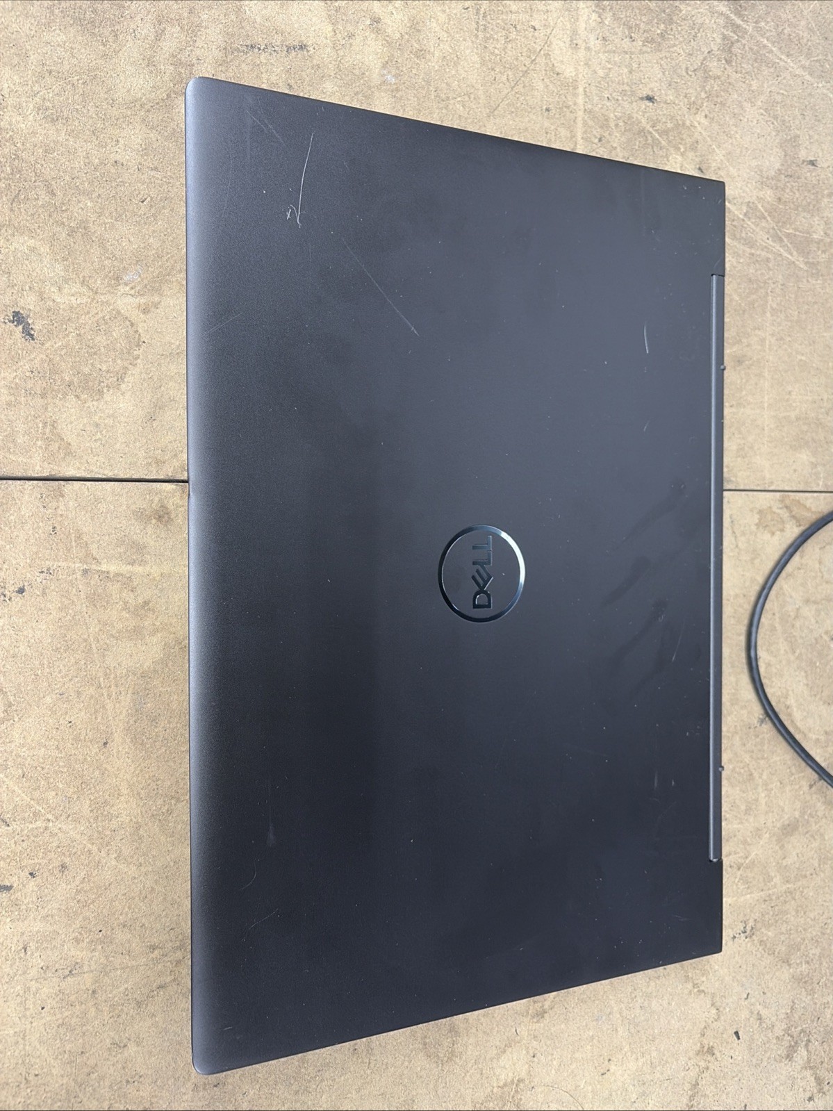 Dell Inspiron 7591 2in1 15.6″ UHD Touch i7-10510U 16GB Ram 256GB SSD MX250 No OS