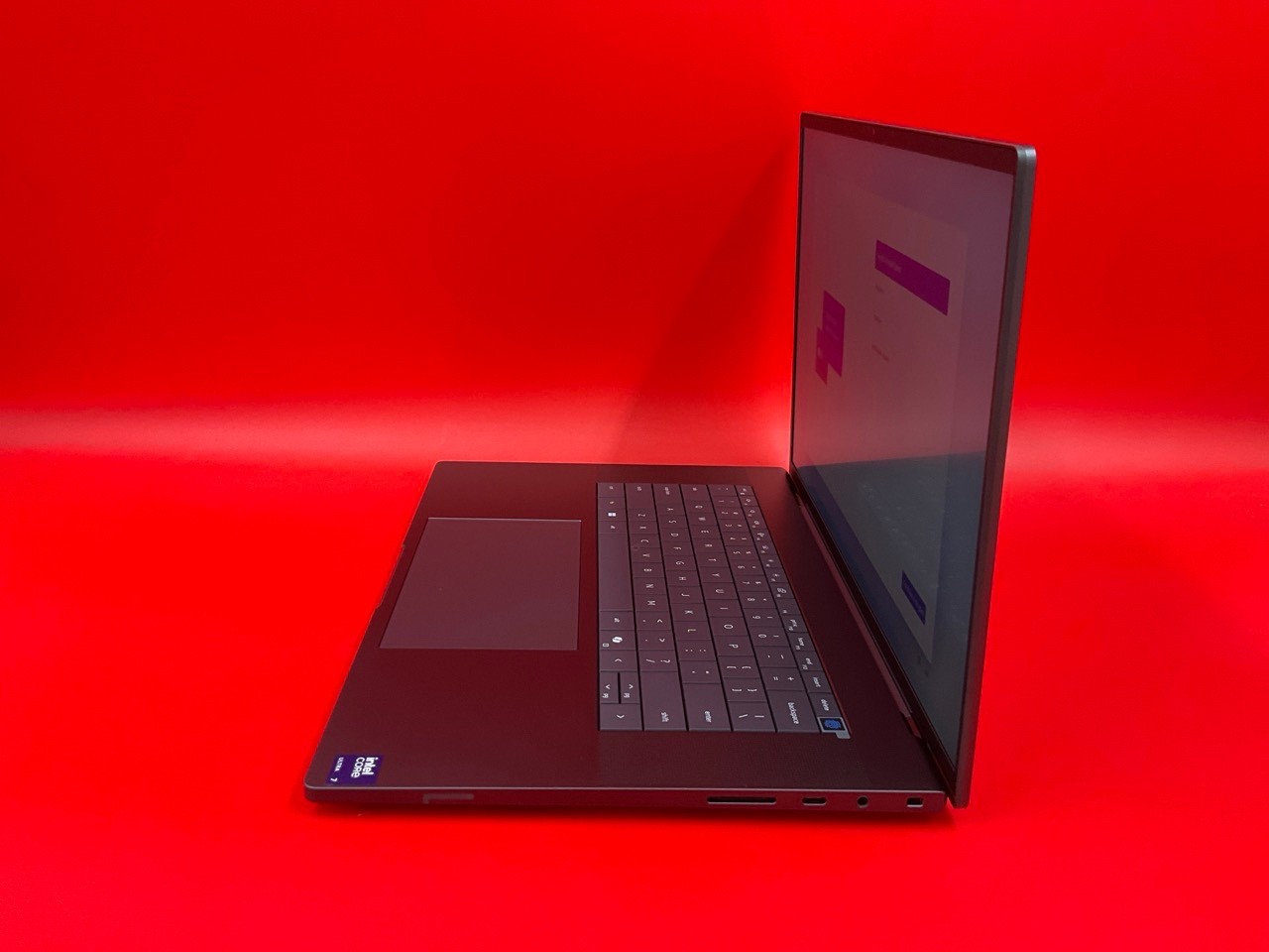 Dell Pro Max 16 Premium U7-255H 32GB 1TB RTX Pro 1000 16WU W11P 8X7PT MA16250