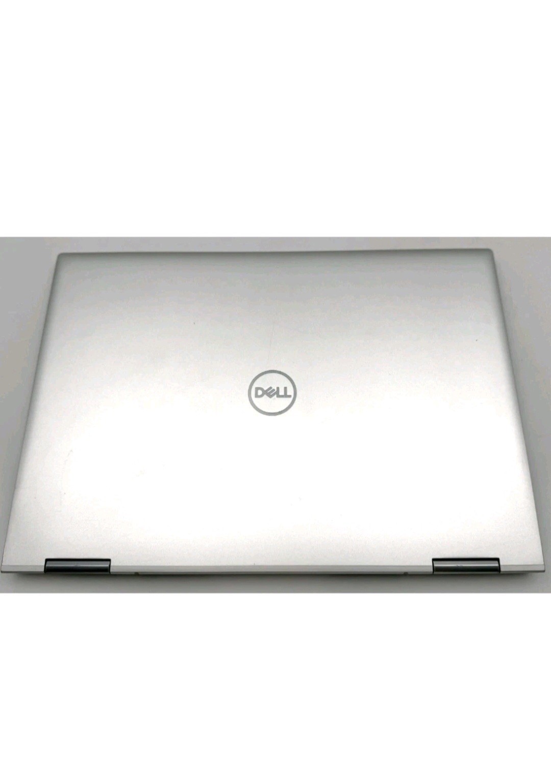 Dell Inspiron 7706 – 17″ – i7-1165G7 – 8GB RAM – 256GB SSD
