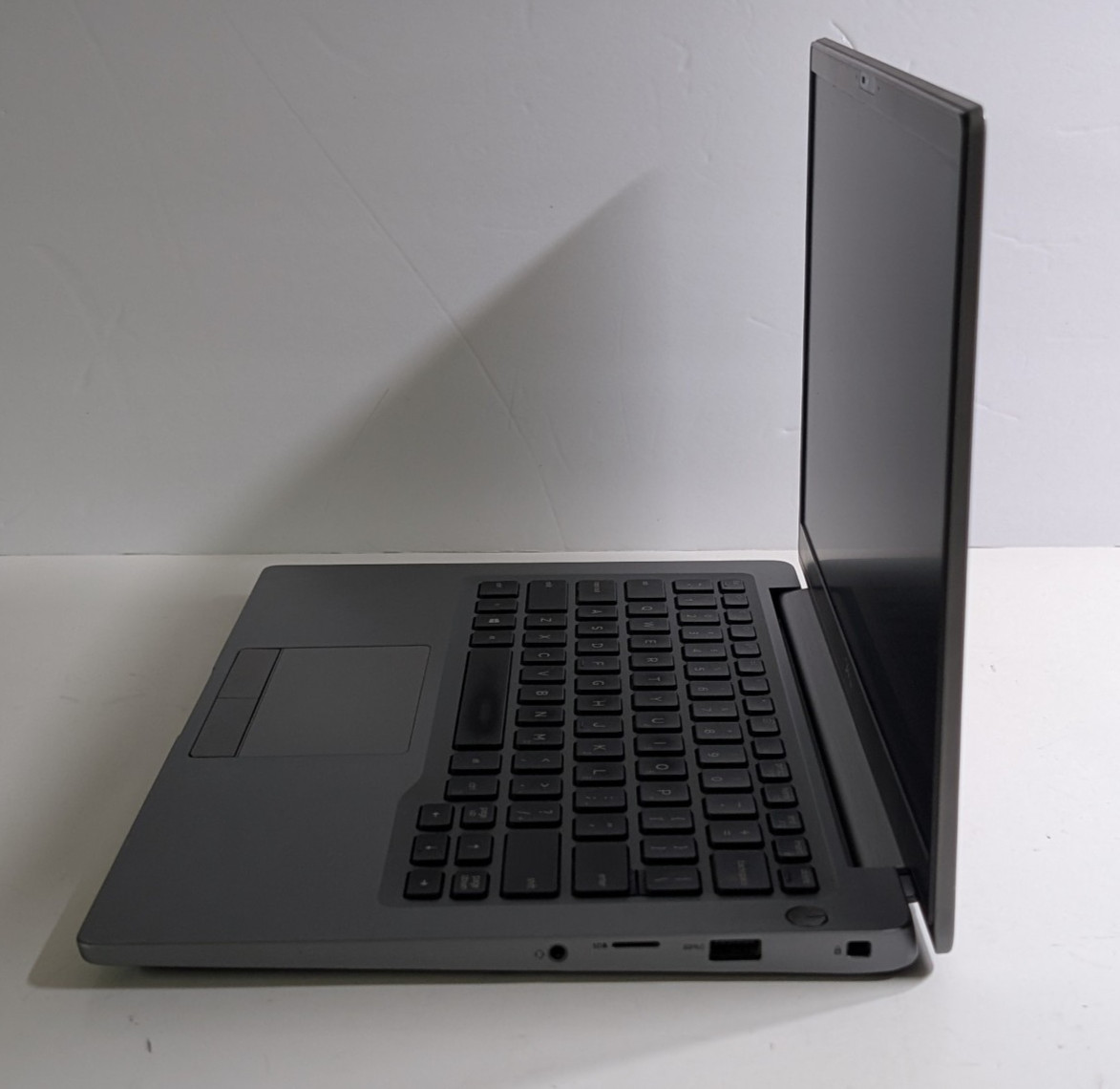 Dell Latitude 7400 Laptop i7-8665U 1.90GHz 16GB RAM 256GB NVMe Windows 11 Pro