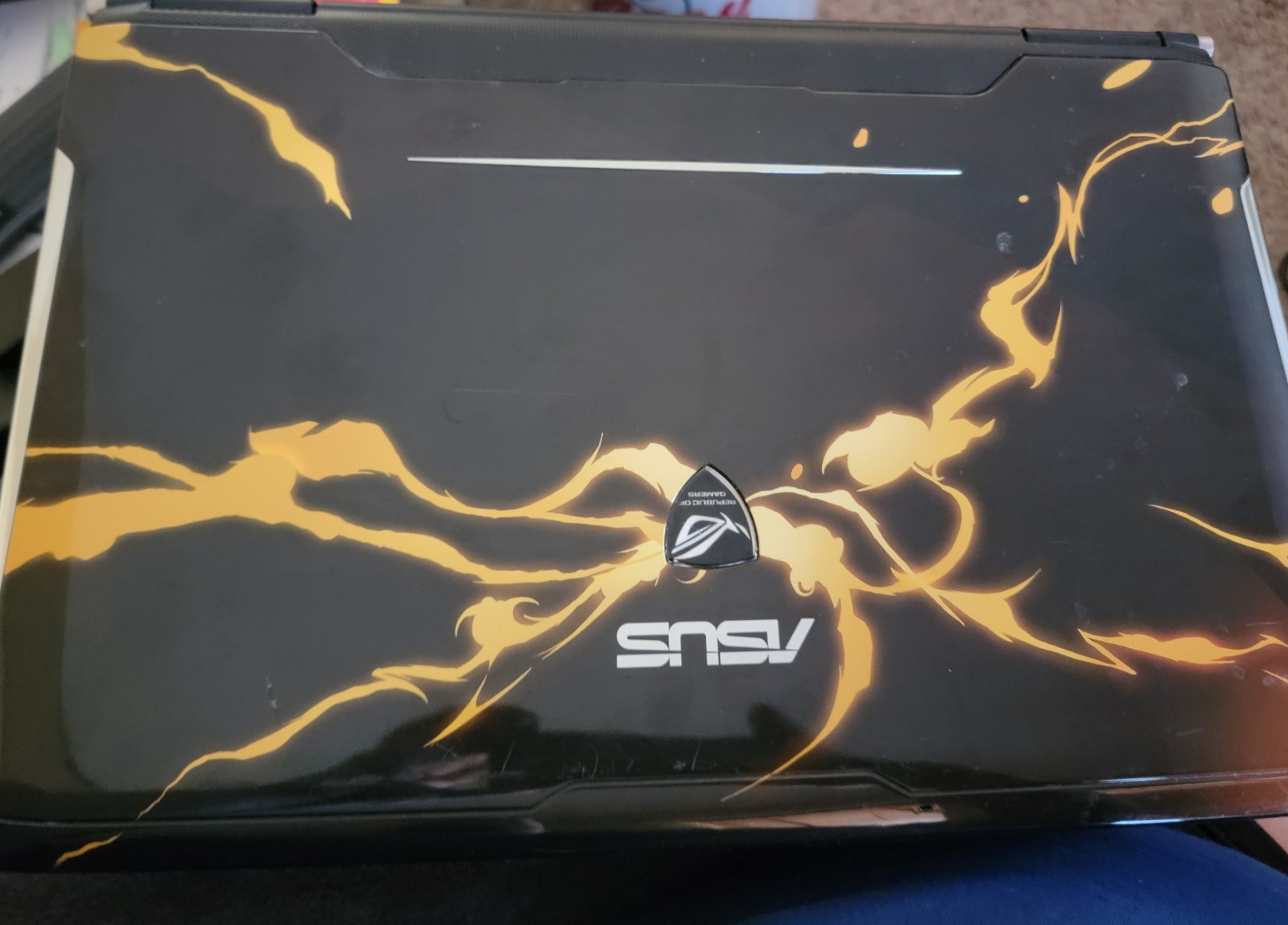 ASUS G50V 15.6in Gaming Laptop Core 2 Duo 2.00GHz 4GB 465GB HDD Win7.