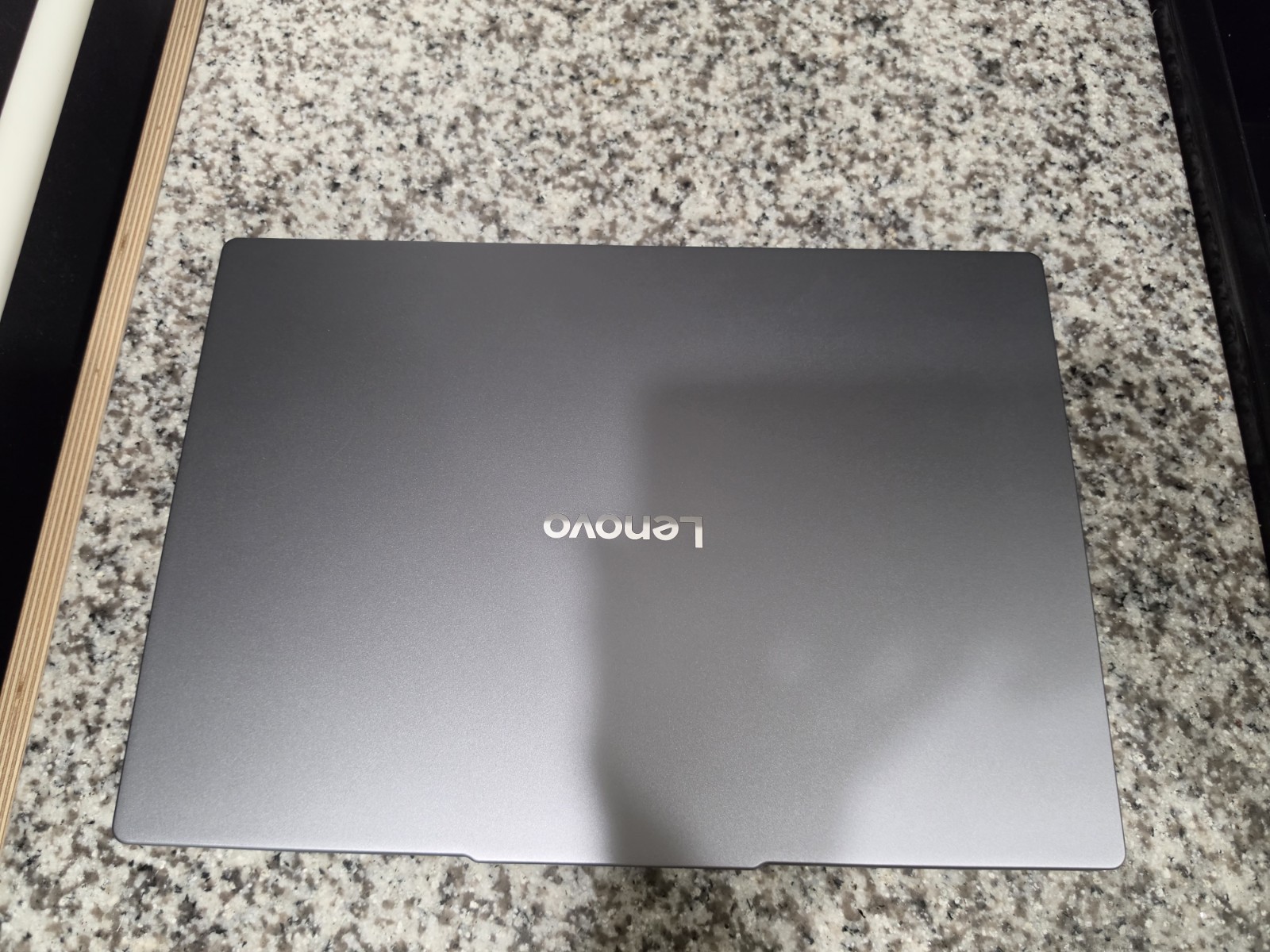 Lenovo IdeaPad Slim 3 15Q8X10 15.3″ Snapdragon X 2.9GHz 16GB RAM 256GB SSD