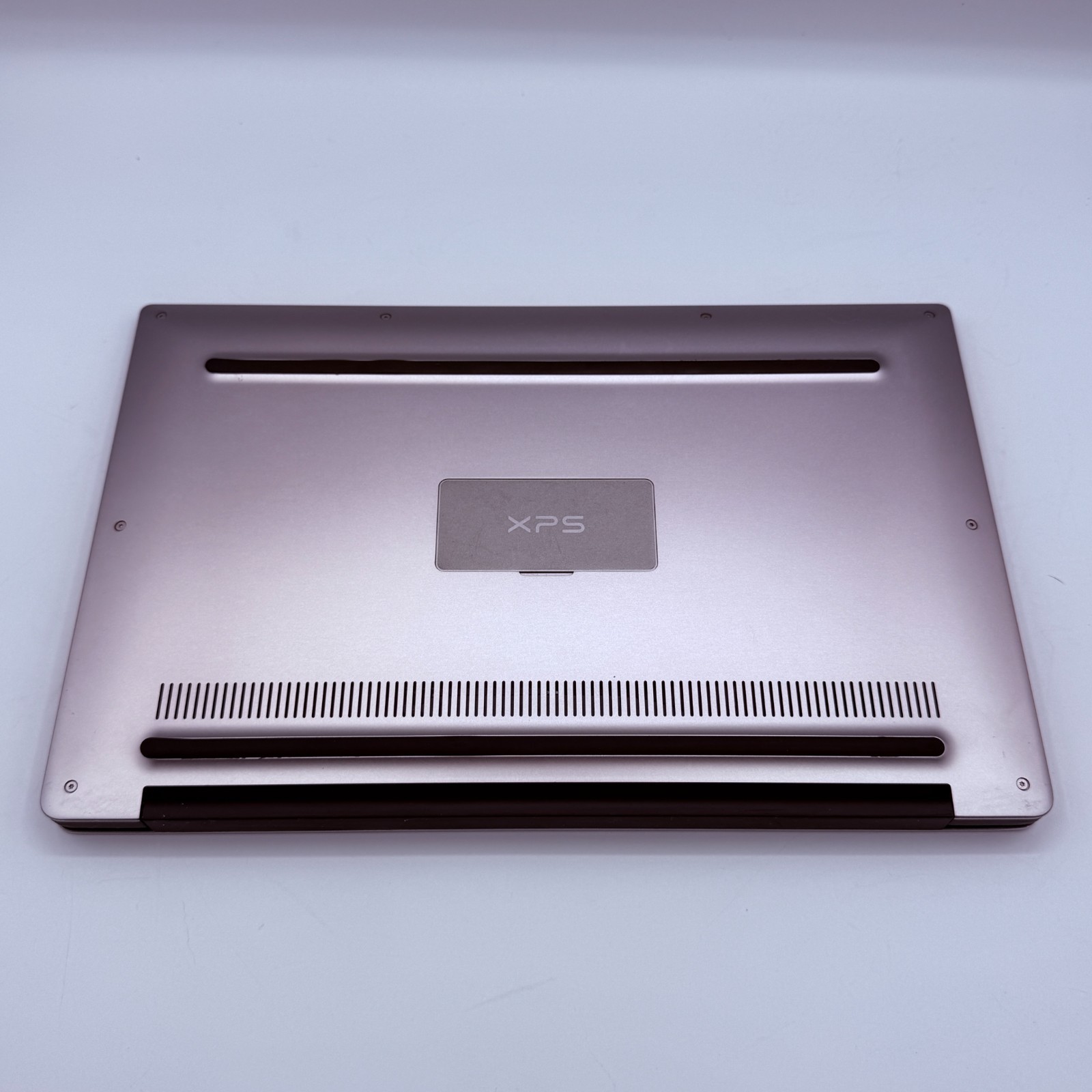 Dell XPS 13 9360 i7-8550U 8GB RAM 256GB SSD Win 11 Home Battery 87%