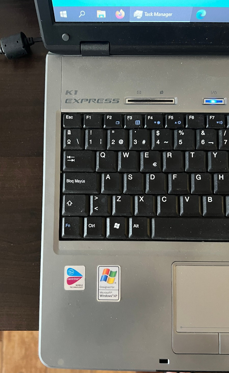 VINTAGE LG K1 Express Laptop (Intel Pentium M 740 1.73 GHz, 2GB DDR2, 55GB HDD)