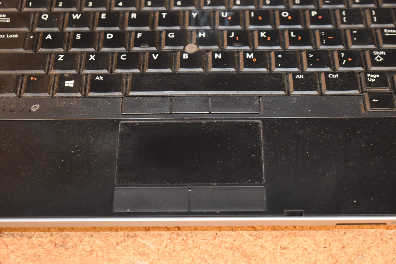 Dell Latitude E6430 Intel Core i7-3740QM 4GB RAM 320GB HDD Windows XP NVS 5200M