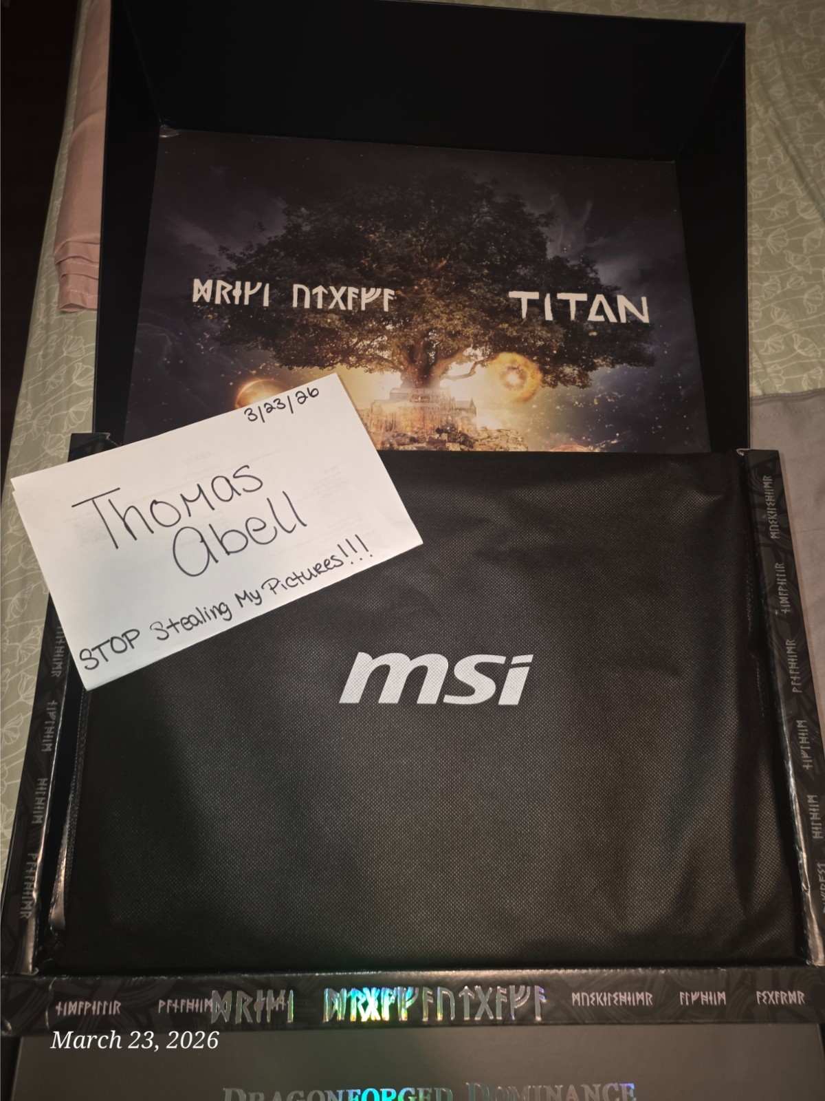 MSI Titan 18 HX Dragon Edition Norse Myth A2XWJG-440US U9-285HX RTX 5090 96G 6TB