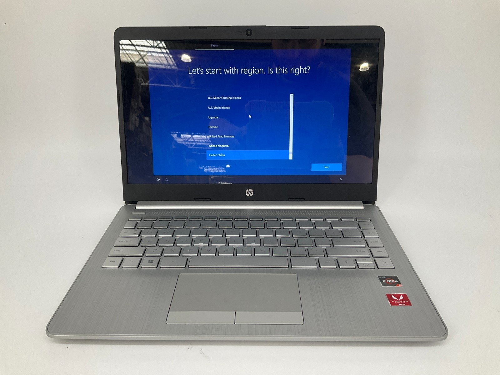 HP Laptop 14-fq0057nr 3050U 4GB 64GB 14WT W10H natural silver 228A9UA#ABA