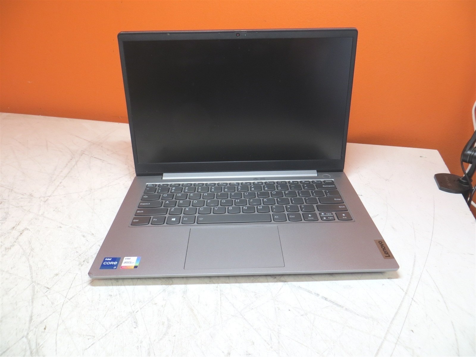 Scratched LCD Lenovo ThinkBook 14 G2 ITL Intel i7-1165G7 2.8GHz 16GB 256GB w/OS