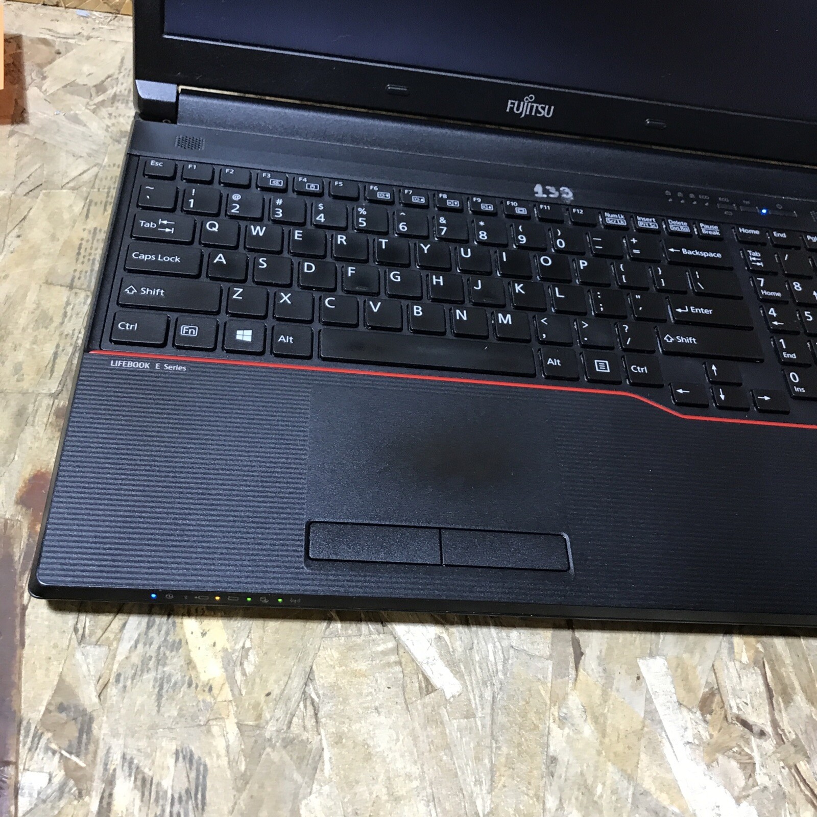 Fujitsu Lifebook E557 Intel Core i5-7200U 2.50GHz 8GB RAM 128GB SSD Win B112