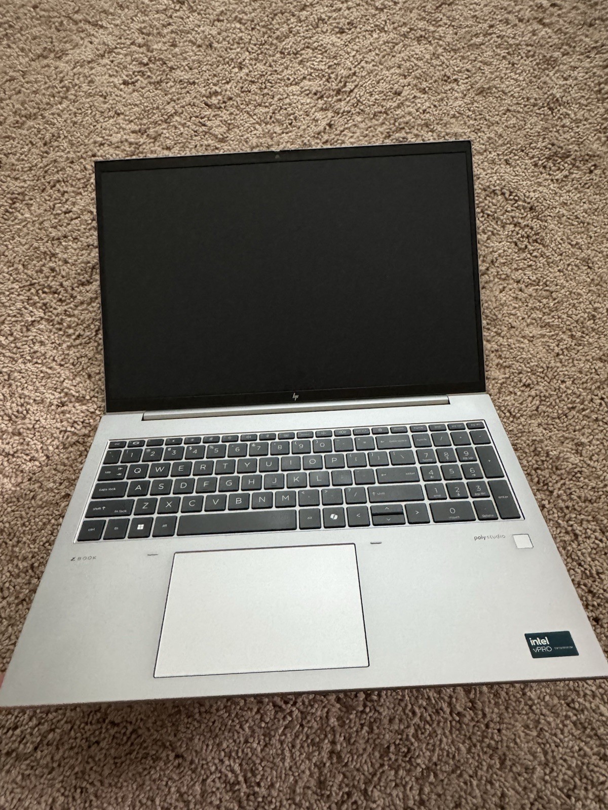 HP ZBook Firefly 16 G11 FHD+ 1.4 GHz Ultra 7 165H 16GB 256GB SSD Backlight/