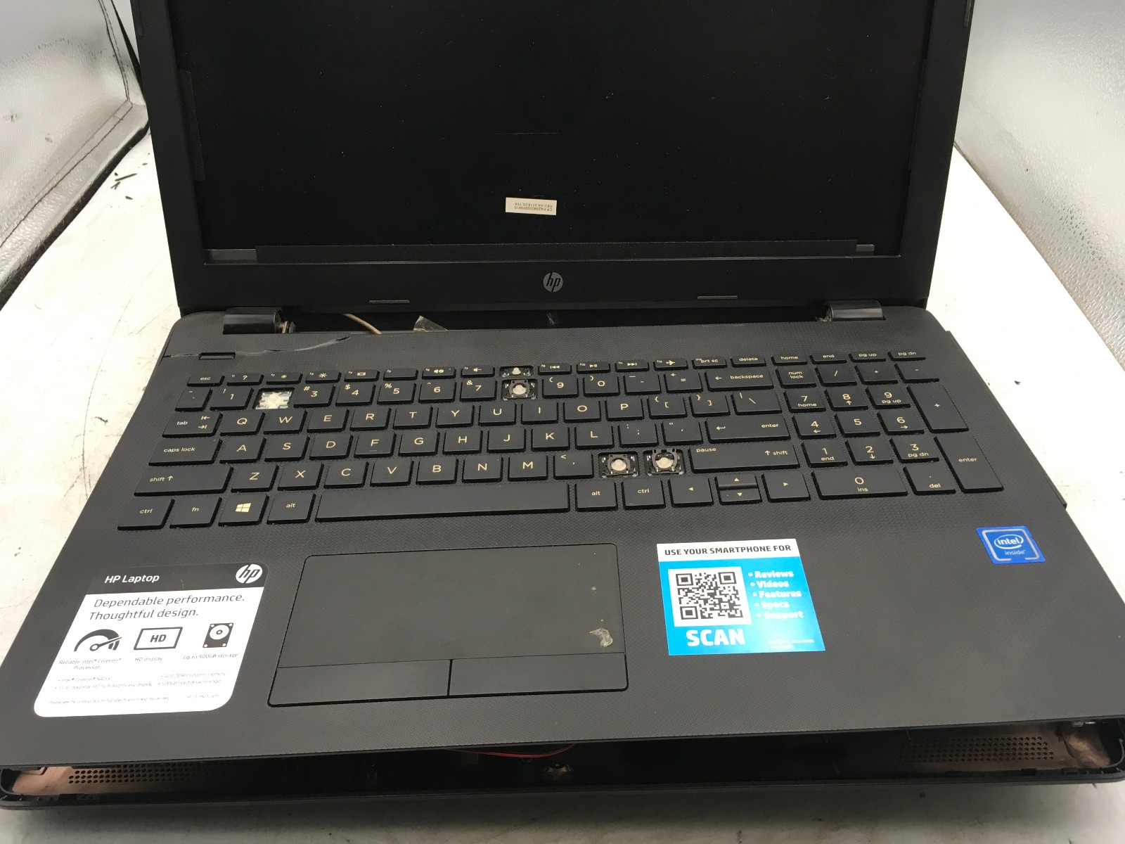 HP 15 BS212WM – FOR PARTS/DAMAGED CASE – INTEL CELERON N4000 – NO RAM -READ-BB