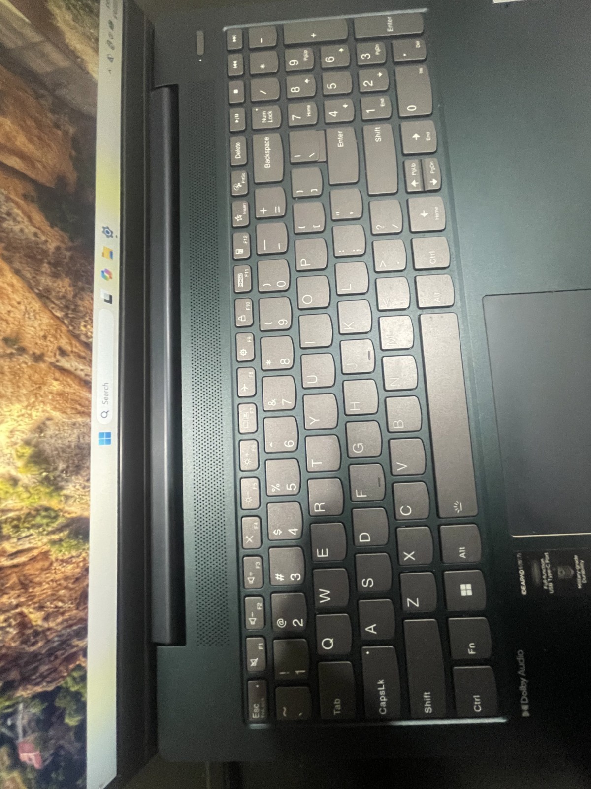 MASSIVE TECH BUNDLE – 4 Laptops, 6 Desktop Monitors, 2 Lenovo Docks