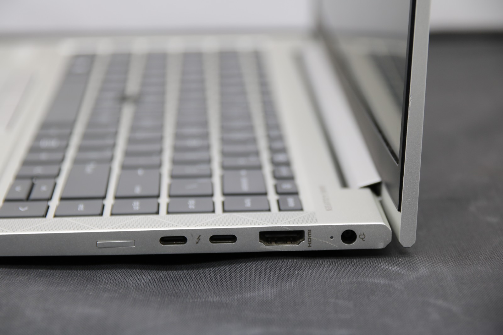 HP EliteBook 840 G8 – i5-1145G7 – 16GB, 512GB – Windows 11 Pro 14″, with Adapter