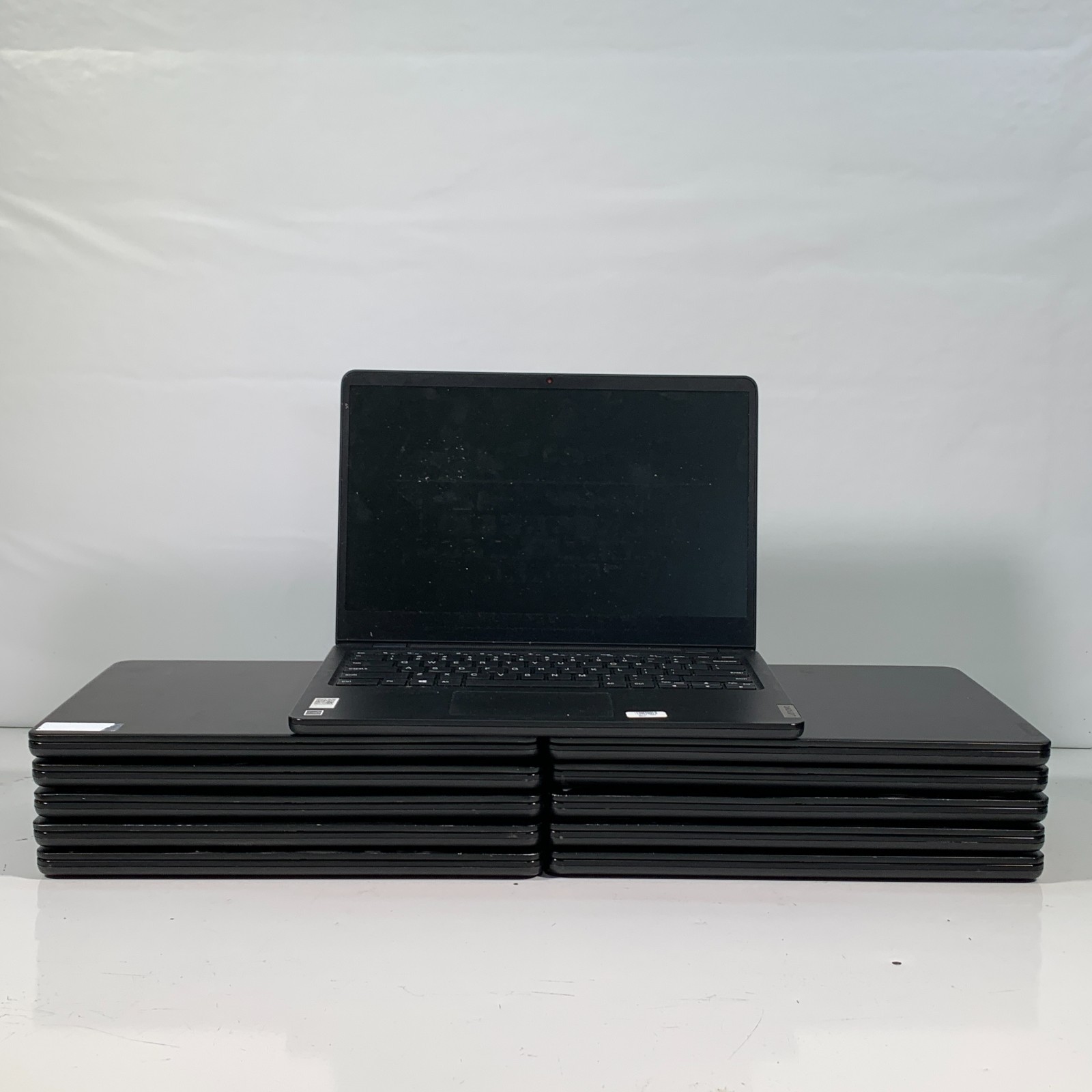 Lenovo 82N8 14w Gen 2 Laptop AMD 3015e Radeon 4GB RAM 64GB eMMC No OS Lot of 11