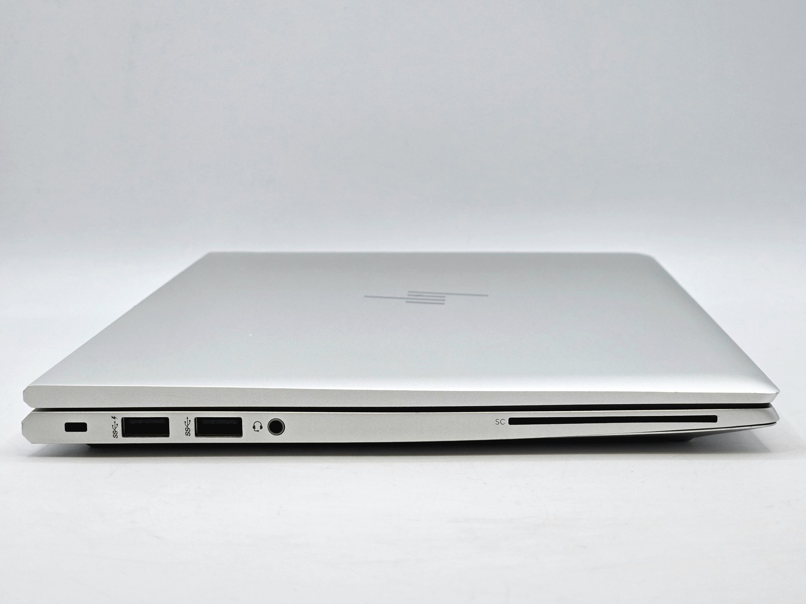 HP EliteBook 835 G8 13″ FHD Touch RYZEN 7 PRO 5850U 512GB SSD 16GB W11P Backlit
