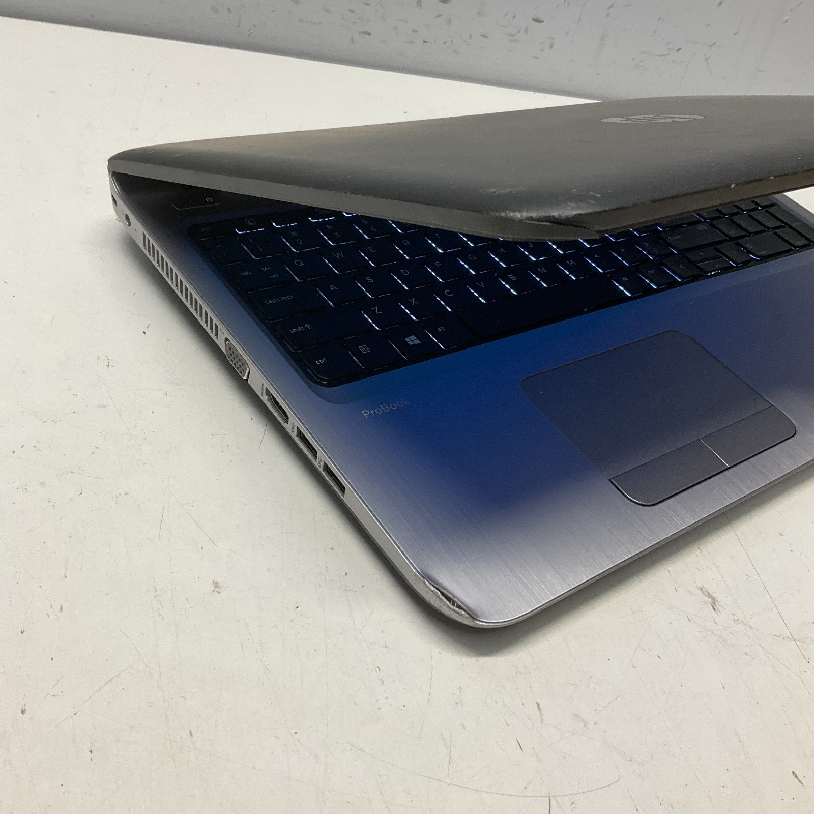 HP ProBook 450 G3 15.6″ i3-6100U @ 2.30 GHz 8GB 240GB SSD Windows 10 Pro Laptop