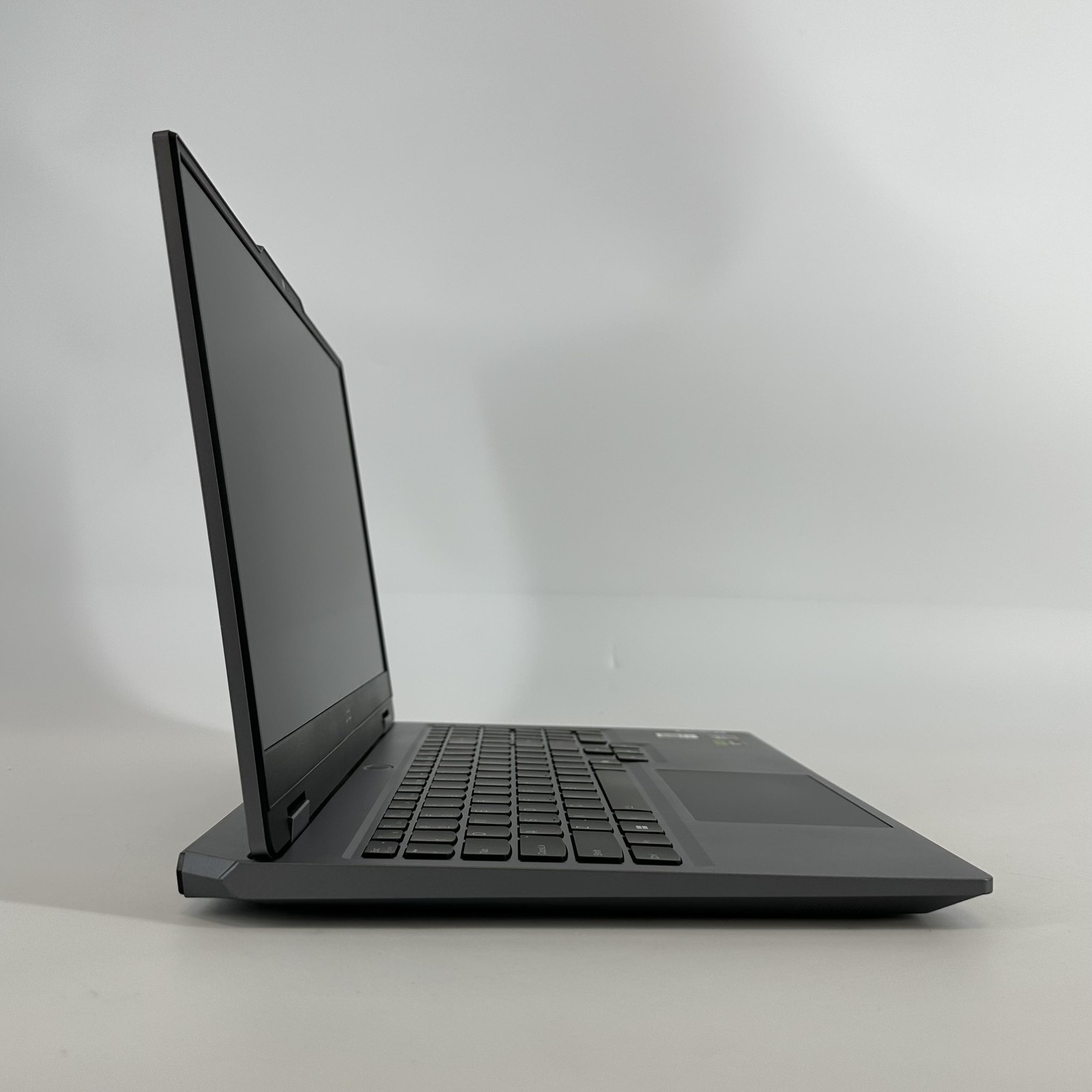 Lenovo LOQ 15 Gray 144Hz FHD 3.8GHz Ryzen 7 8845HS 16GB 1TB SSD NVIDIA RTX 4060