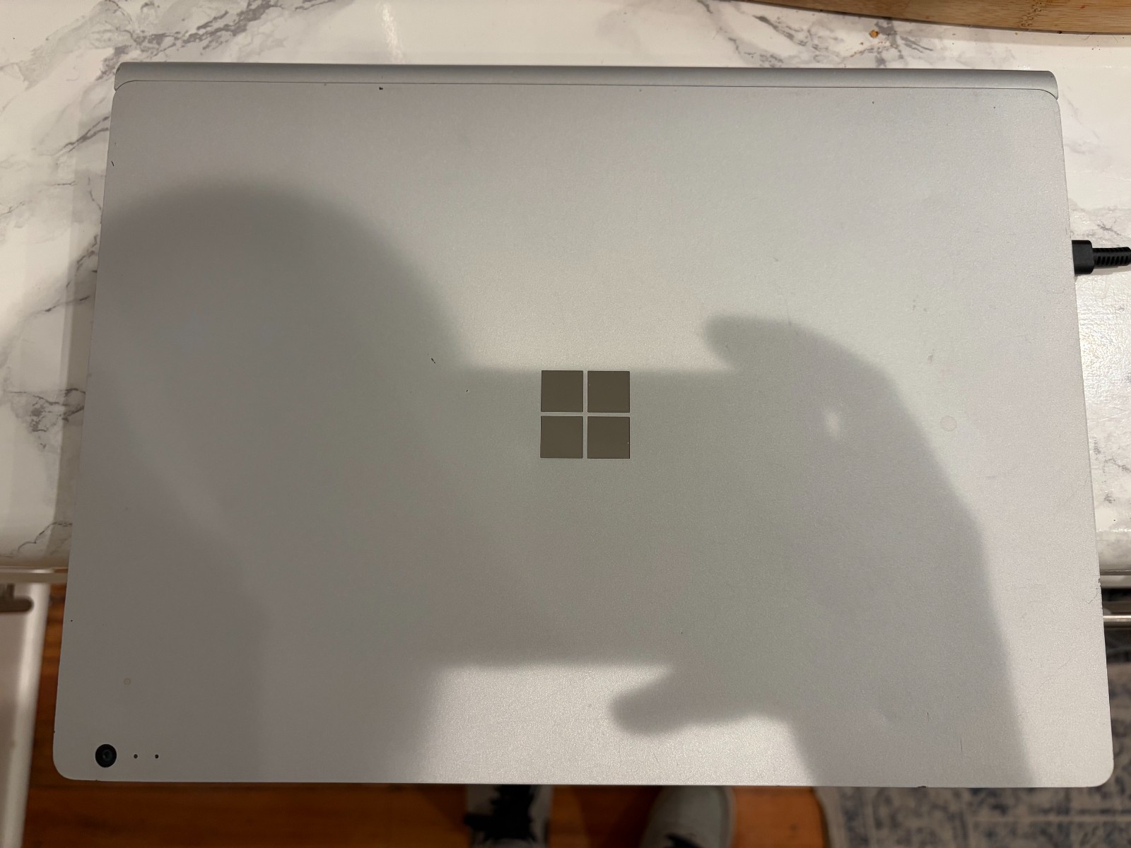 Microsoft Surface Book 2 1832 13.5″ i5 8350U 1.70GHz/ 8GB / 256GB SSD / Adapter