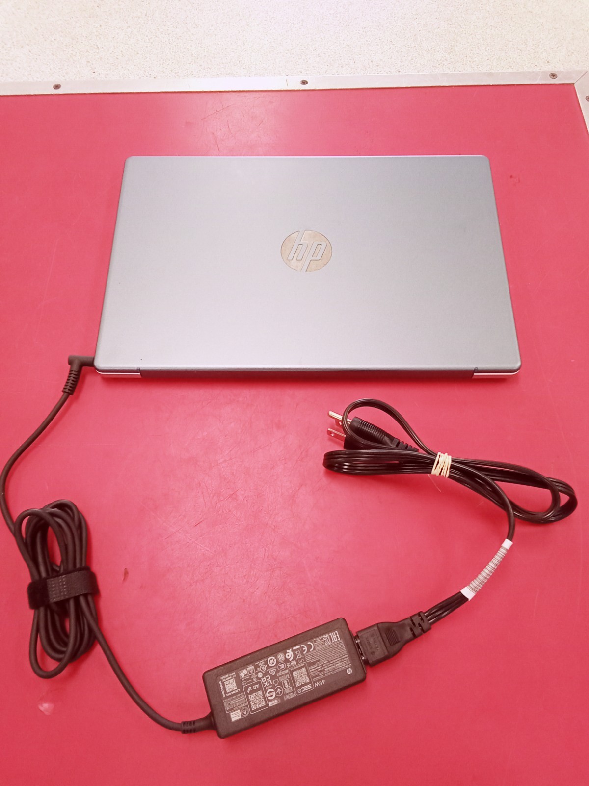 HP Laptop 14-EM0XXX 4GB RAM 256GB SSD AMD Athlon Silver 7120U w/Radeon Graphics