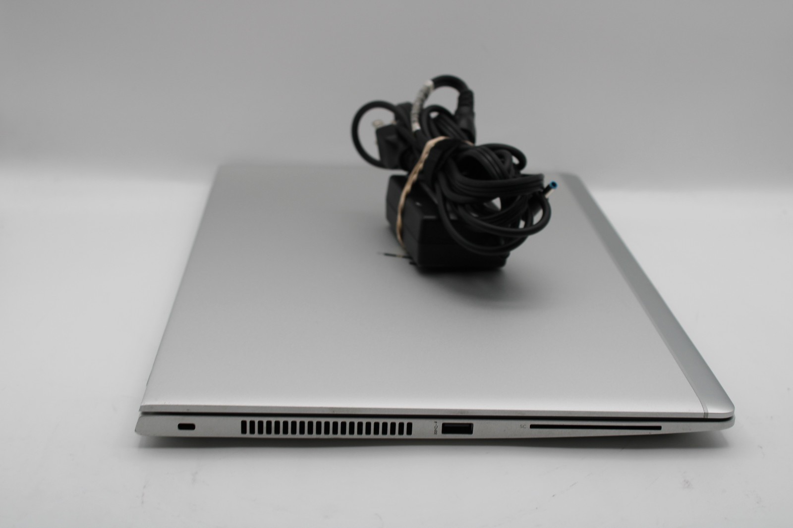 HP EliteBook 850 G5 i7-8550U @ 1.8 GHz 16GB RAM 512GB SSD W11H