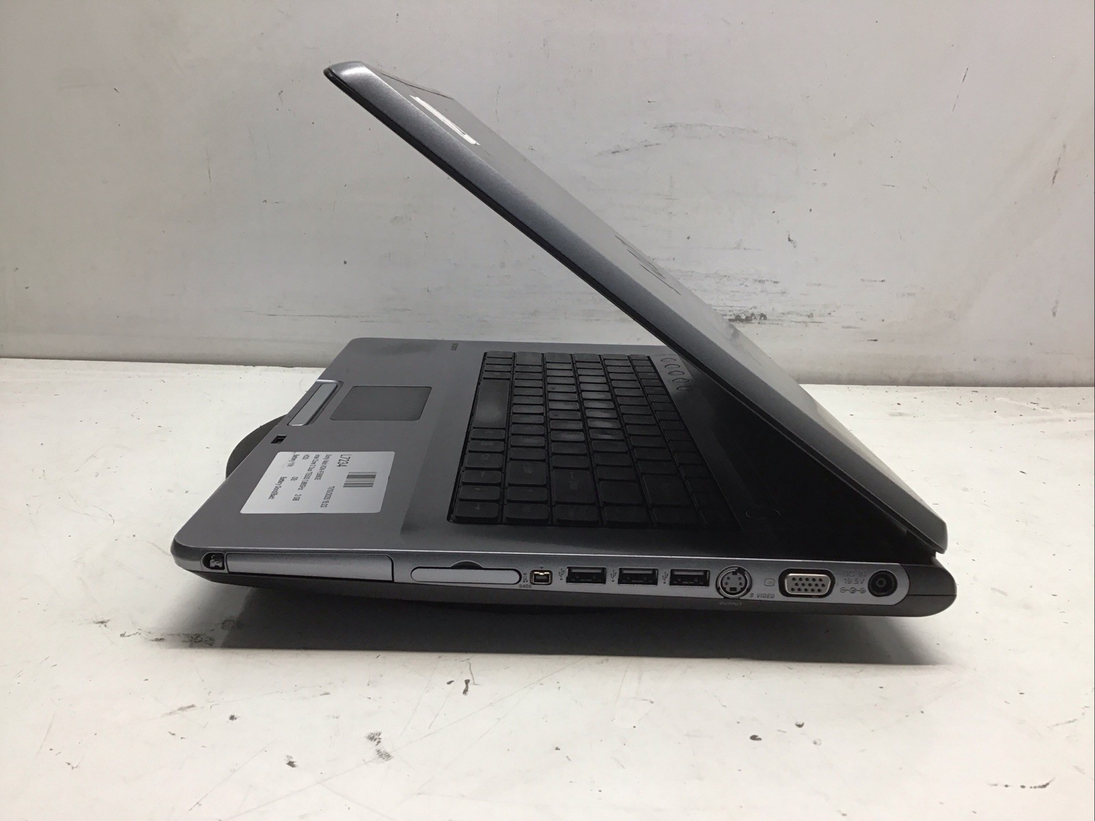 Sony Vaio VGN-FE880E Intel Core 2 Duo T5500 1.66GHz 2 GB NO HDD