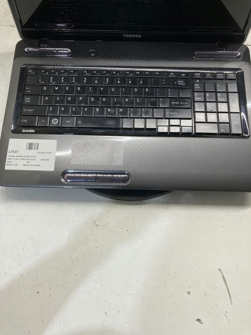 Toshiba Satellite L675D-S7104 AMD Turion 2 P560 Dual-Core 2500MHz 4096 MB NO HDD