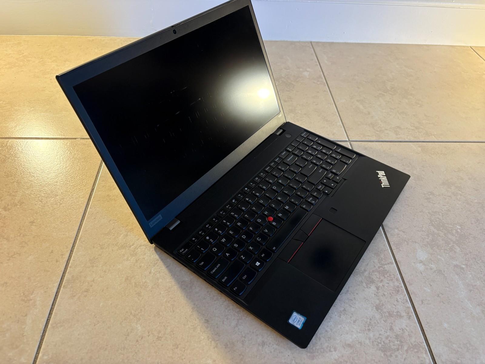 Lenovo ThinkPad T590 i7-8565U 16GB RAM 512GB SSD Windows 11 Pro 15.6″ Laptop