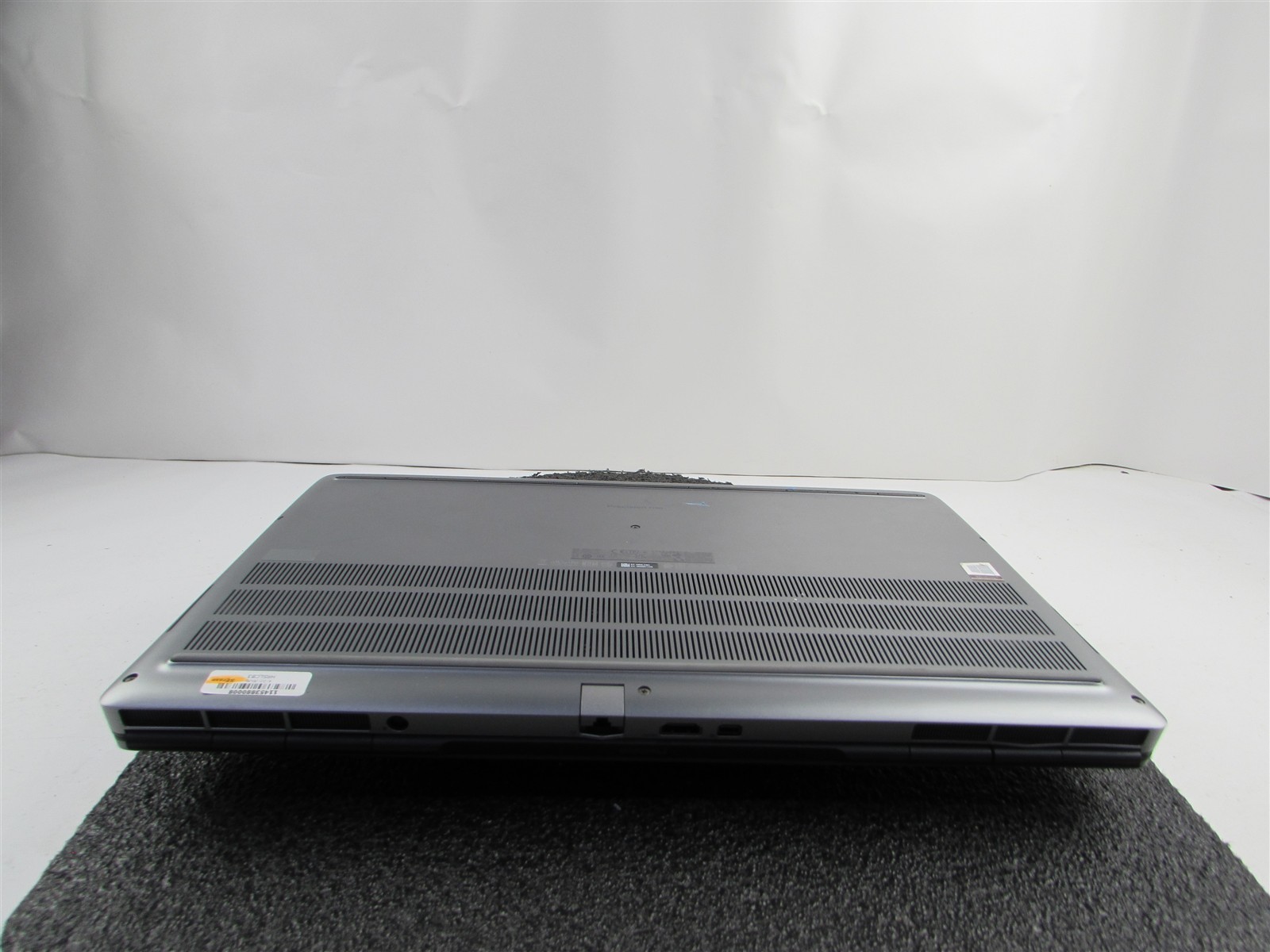 DELL PRECISION 7750 FHD CORE I7-10850H 1TB 32GB RAM RTX 3000 WIN 11 PRO NO BATT