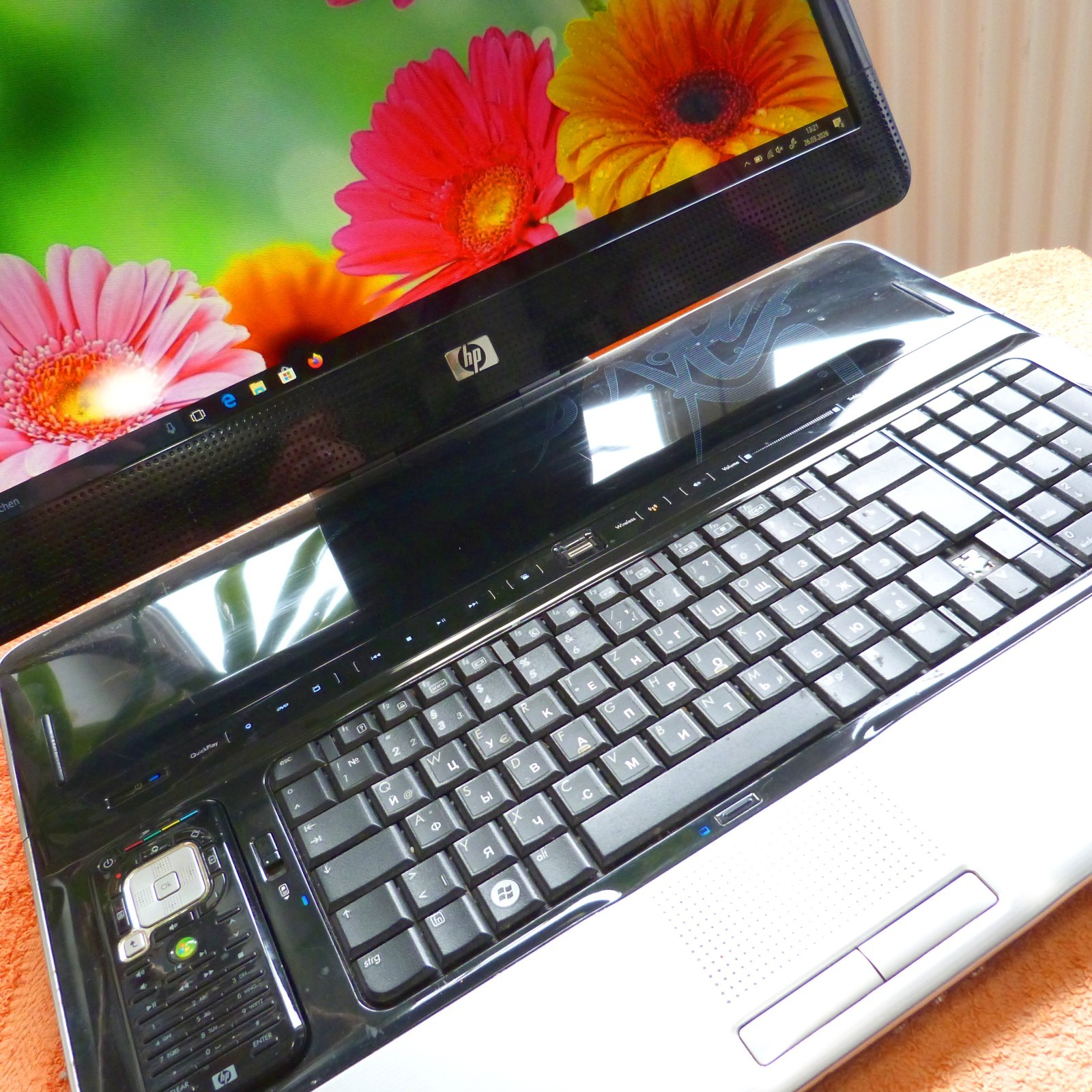 Faulty device HP HDX 9000 20-inch cinema monster car 250 GB SSD Windows 10 HDMI